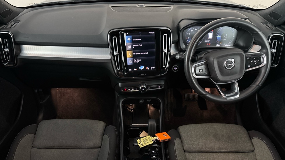 VOLVO XC40 Image 11