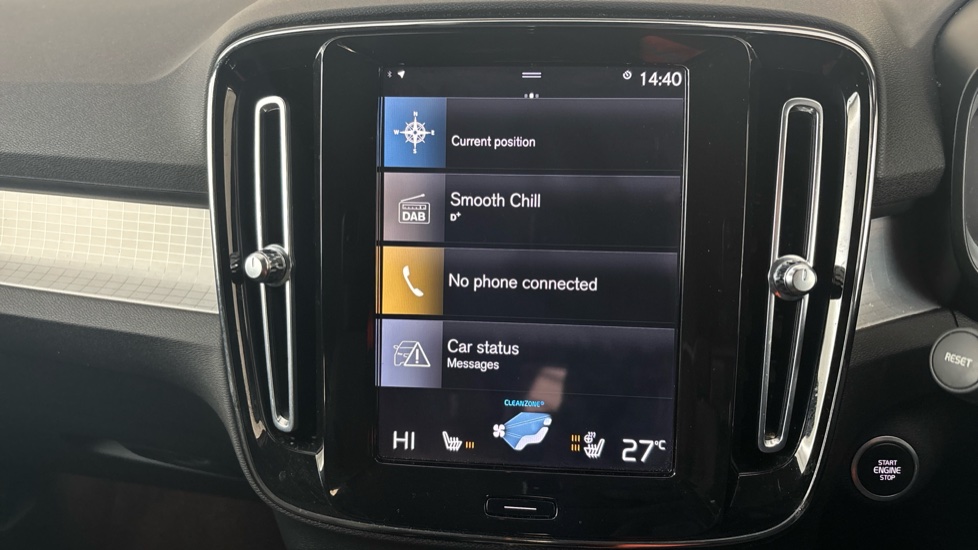 VOLVO XC40 Image 12