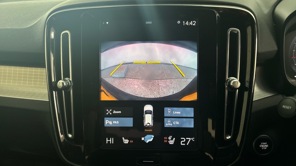 VOLVO XC40 Reverse camera