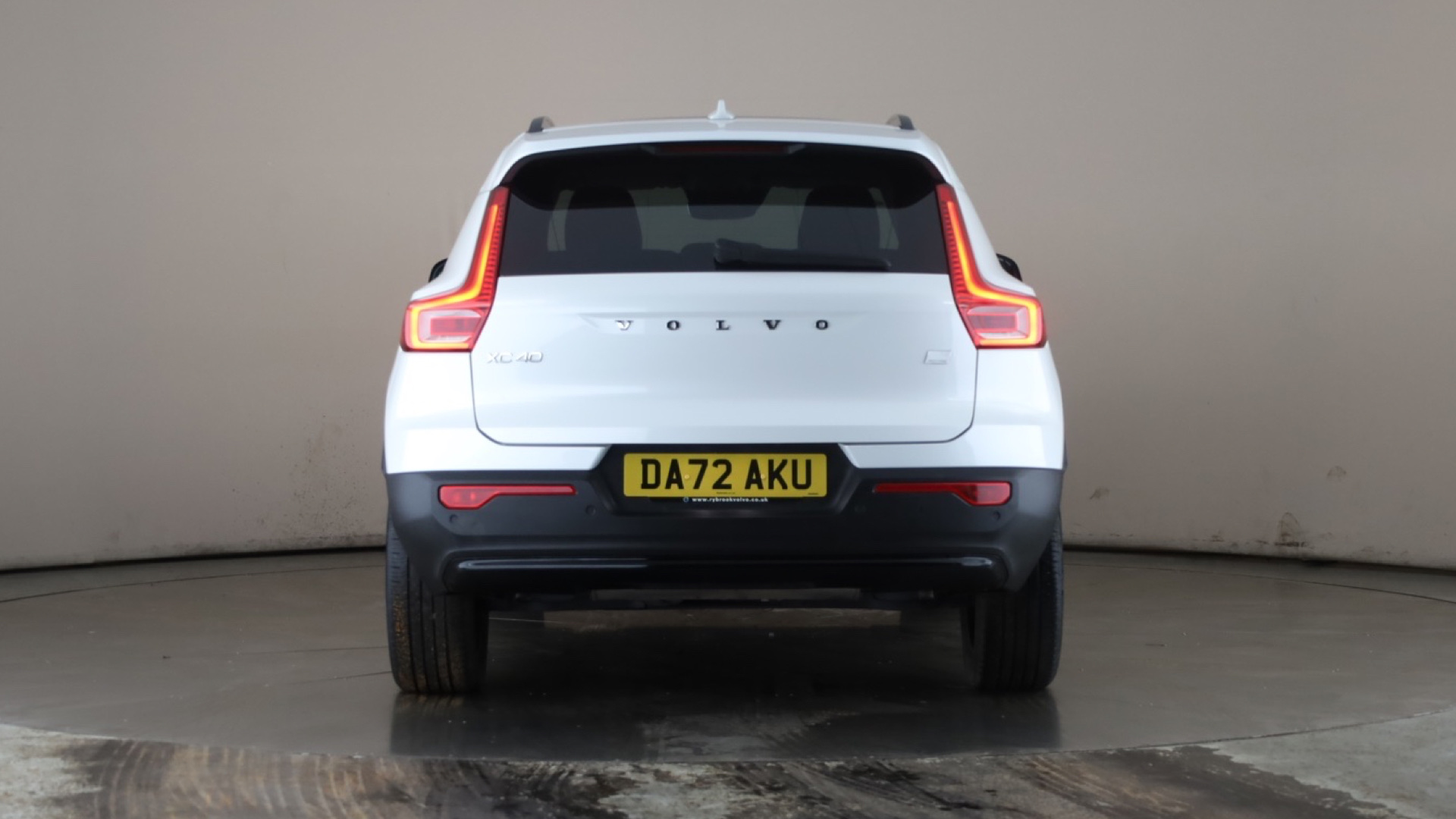 4027562 1.5 T5 Recharge PHEV Ultimate Dark 5dr Auto