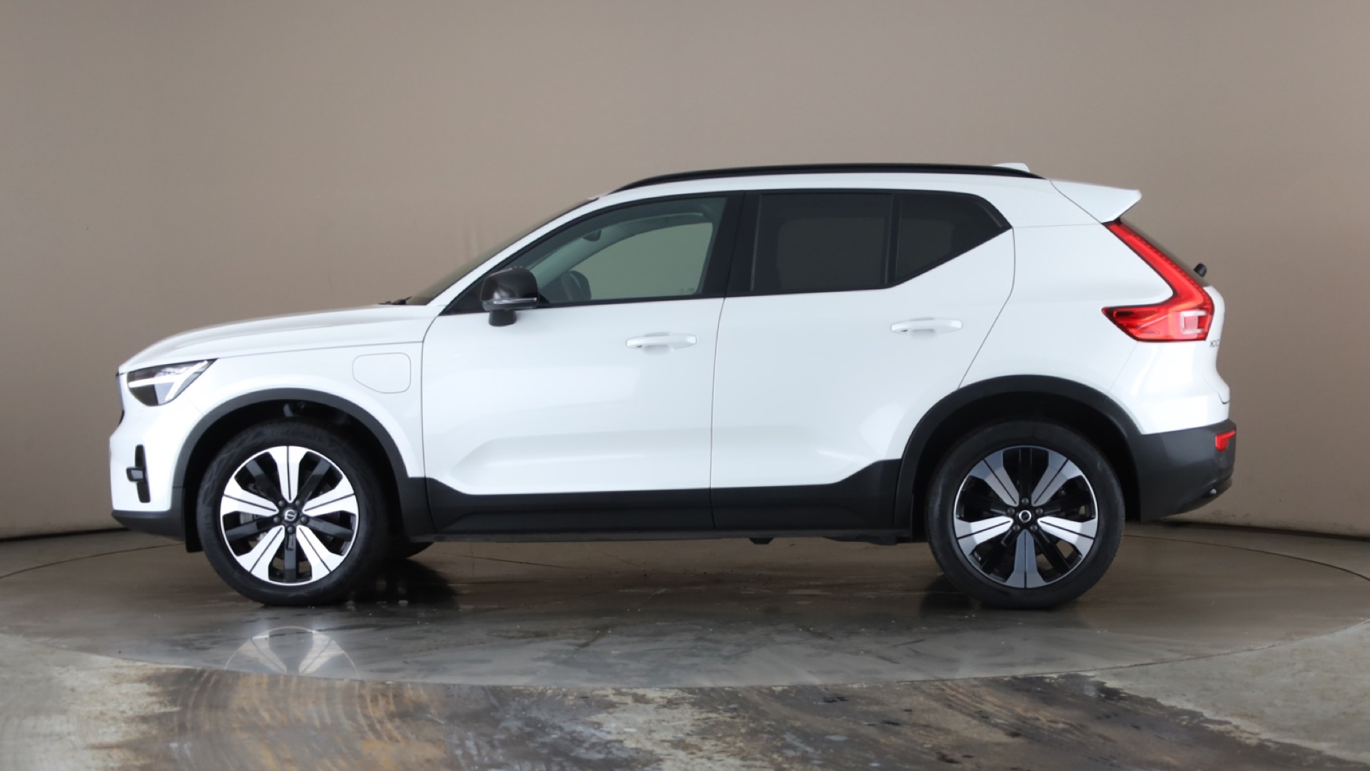 1.5 T5 Recharge PHEV Ultimate Dark 5dr Auto [2023]