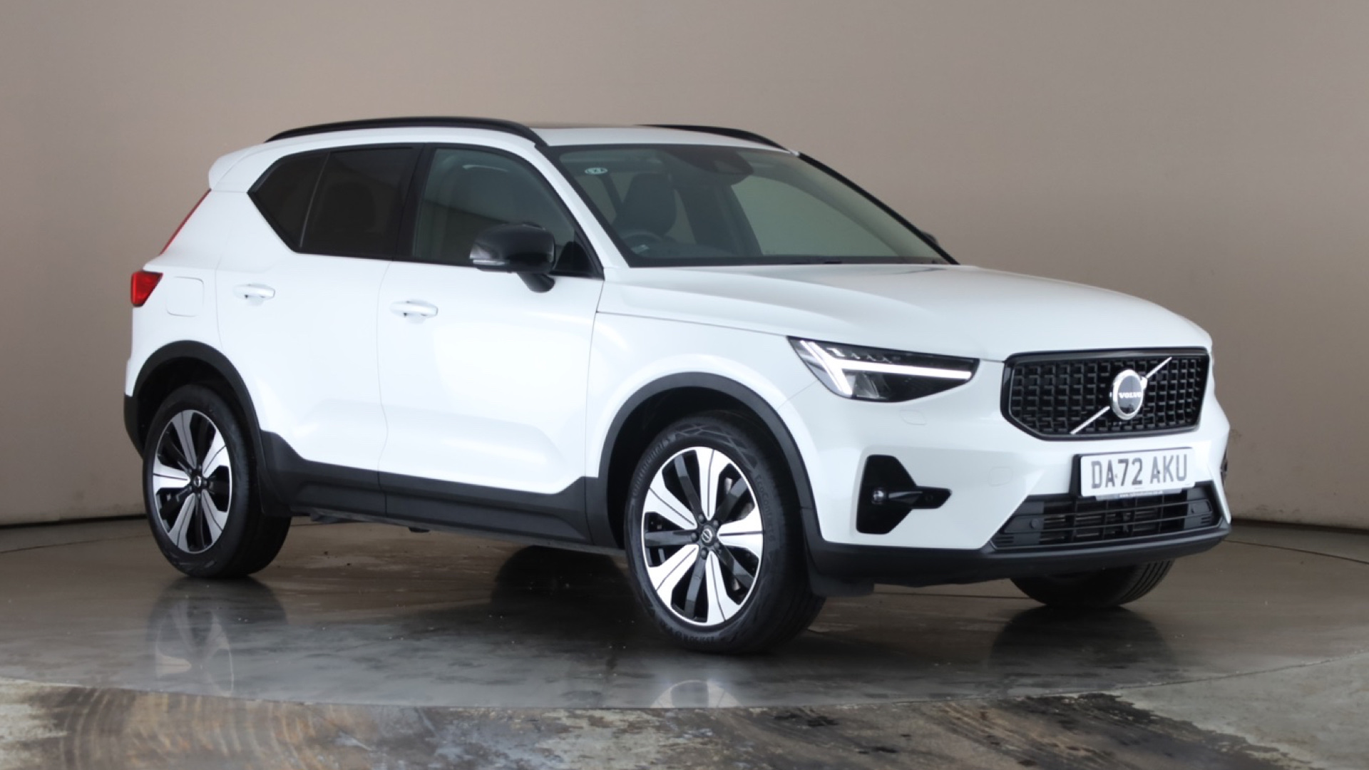 4027562 1.5 T5 Recharge PHEV Ultimate Dark 5dr Auto