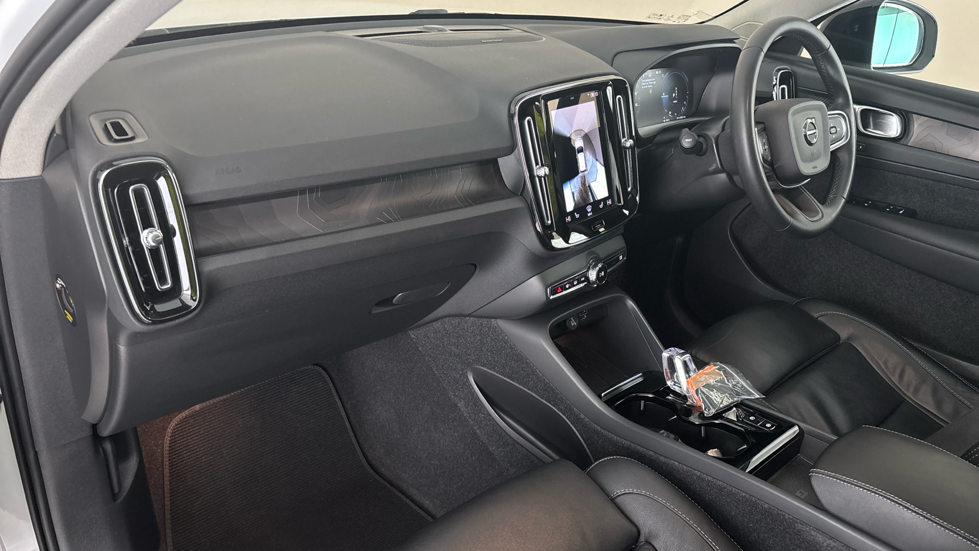 4027562 1.5 T5 Recharge PHEV Ultimate Dark 5dr Auto