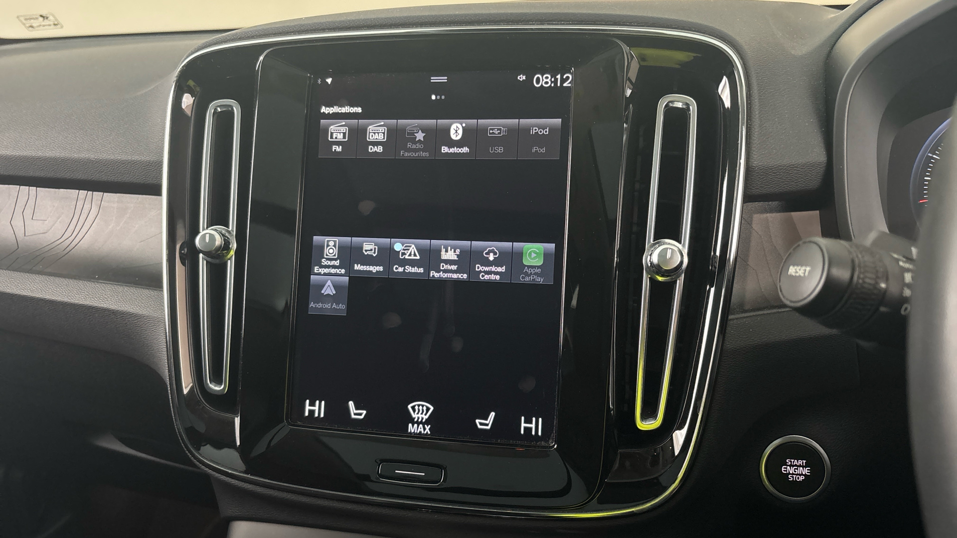 4027562 1.5 T5 Recharge PHEV Ultimate Dark 5dr Auto