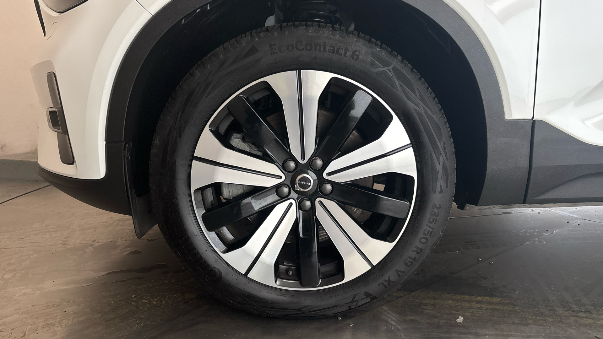 4027562 1.5 T5 Recharge PHEV Ultimate Dark 5dr Auto