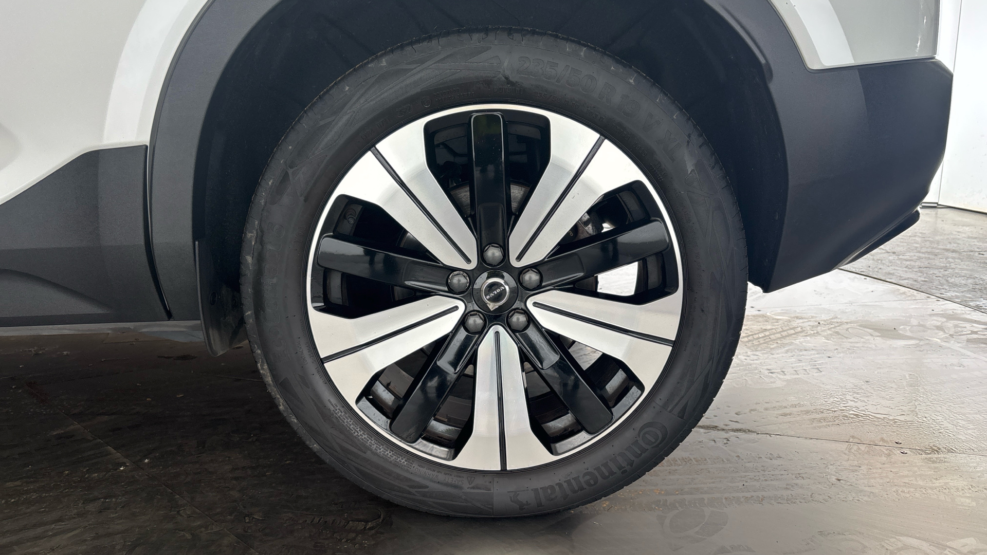 4027562 1.5 T5 Recharge PHEV Ultimate Dark 5dr Auto