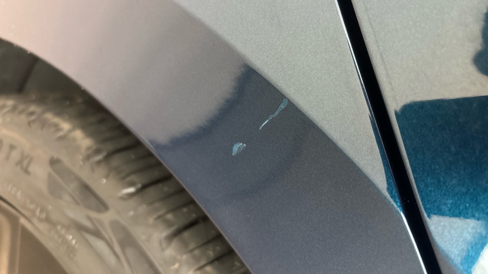 CUPRA BORN Scratches