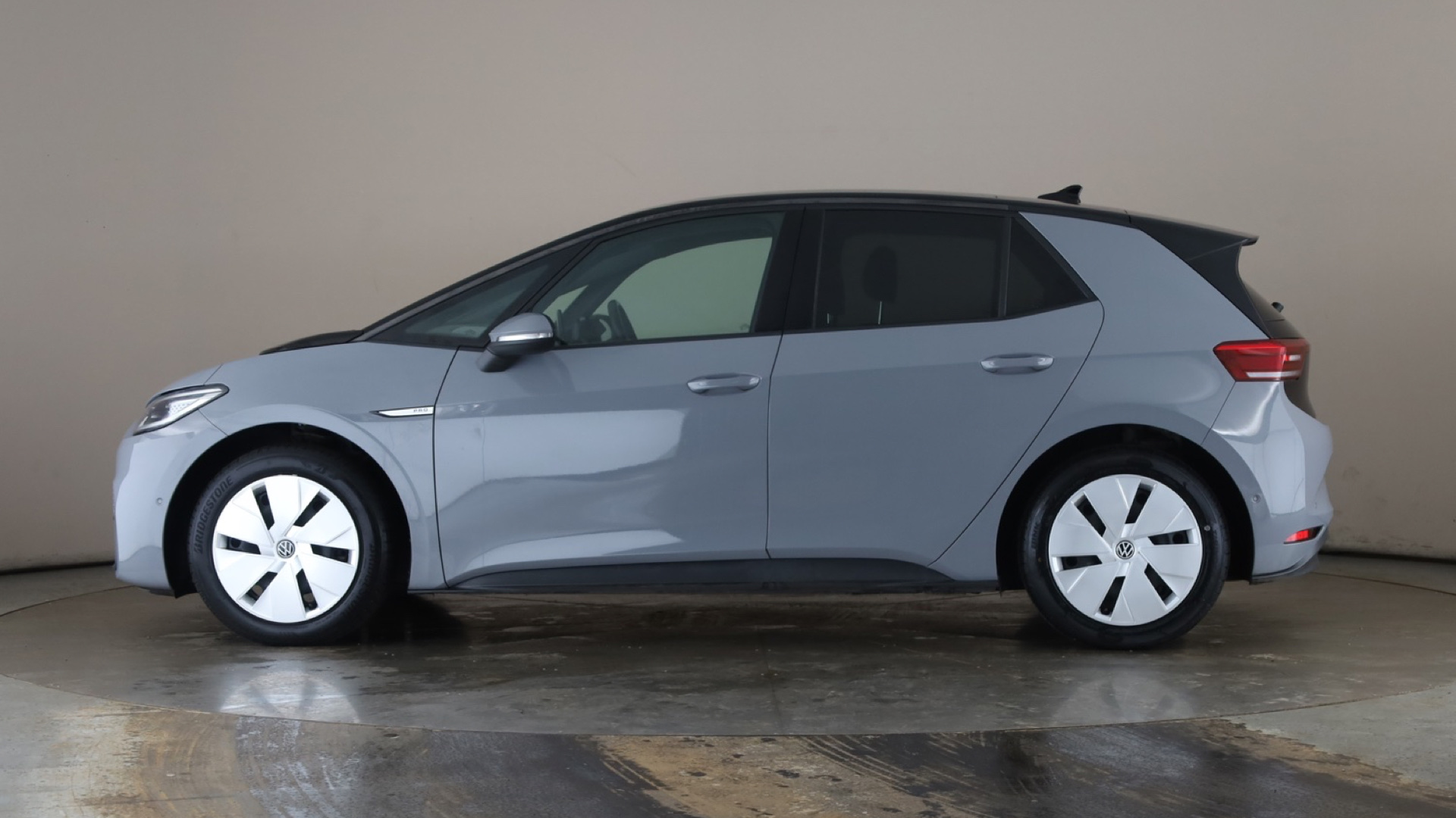 4058318 150kW Family Pro Performance 58kWh 5dr Auto