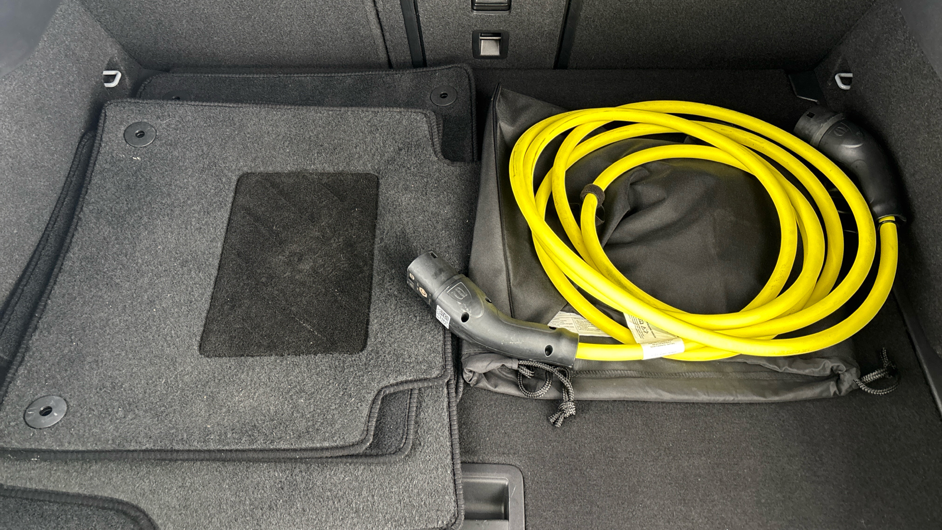 4058318 150kW Family Pro Performance 58kWh 5dr Auto