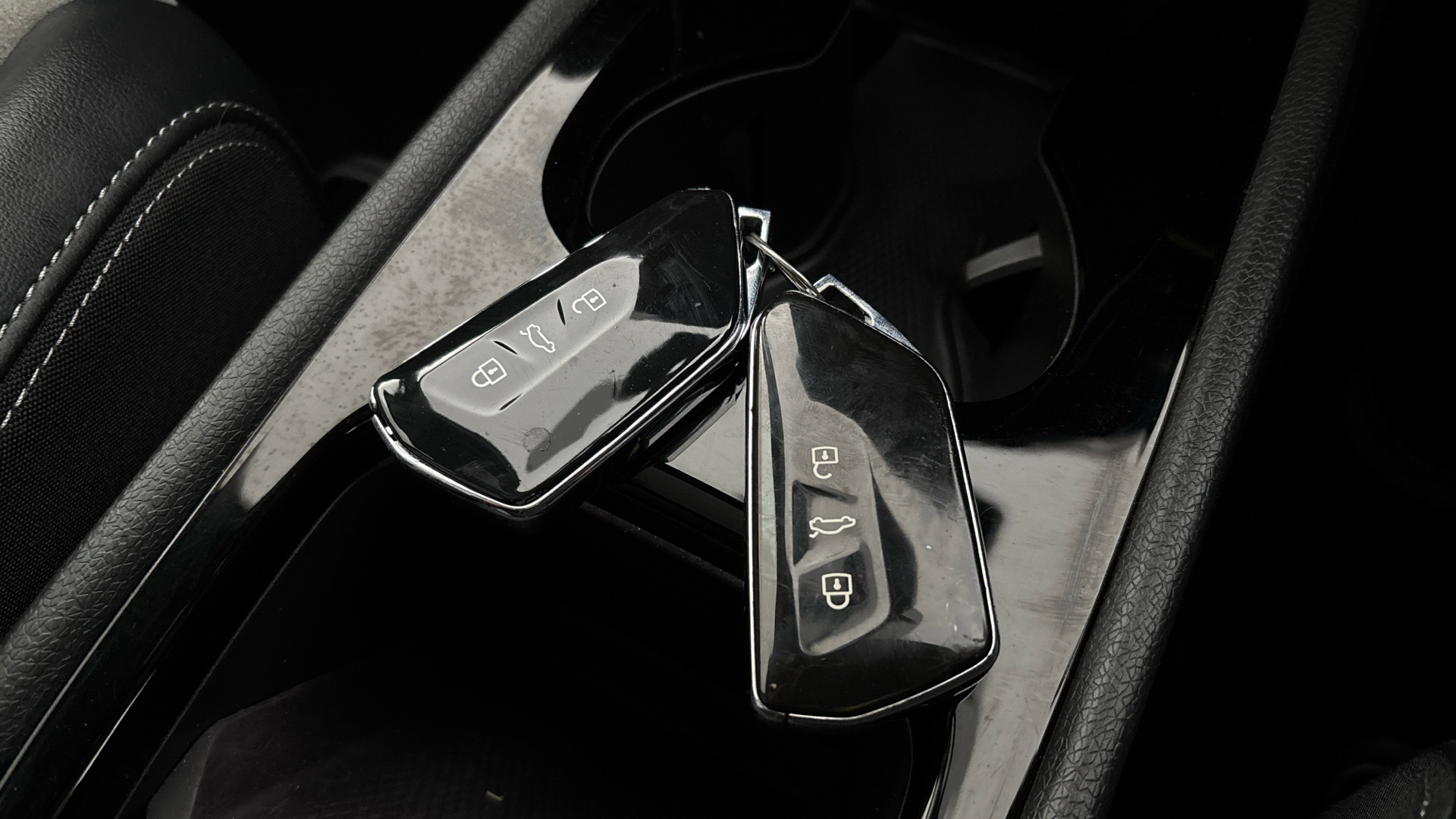 4058318 150kW Family Pro Performance 58kWh 5dr Auto