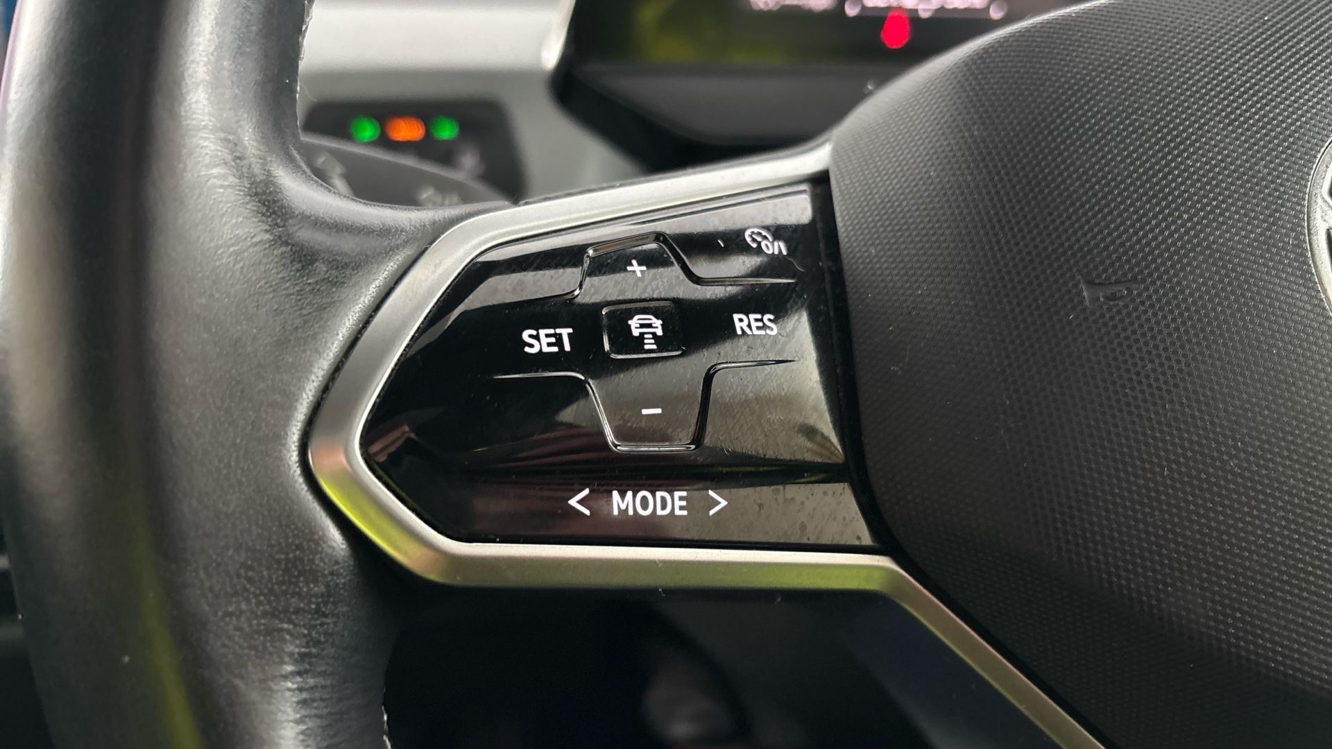 4058318 150kW Family Pro Performance 58kWh 5dr Auto