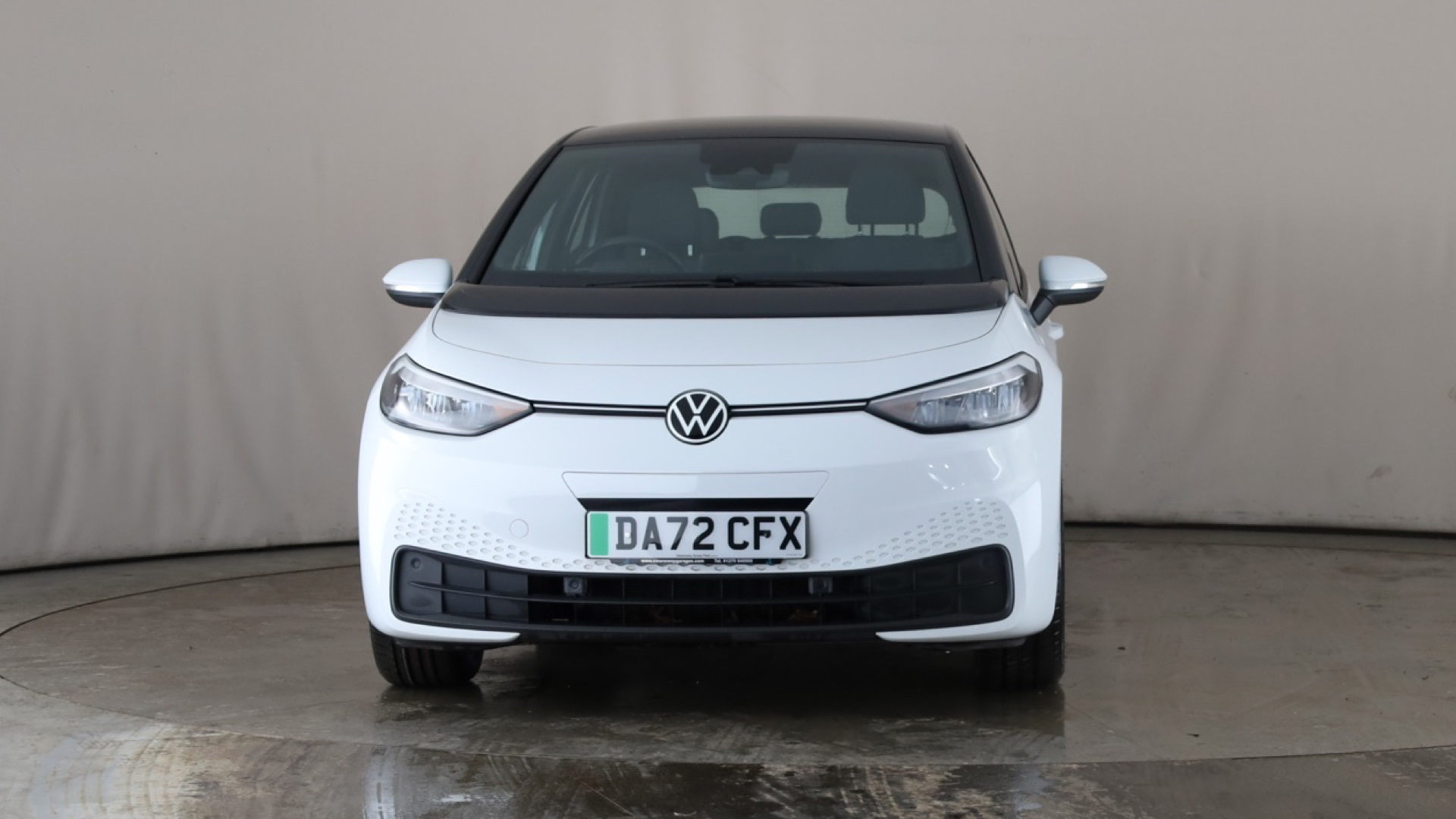 4049546 150kW Life Pro Performance 58kWh 5dr Auto