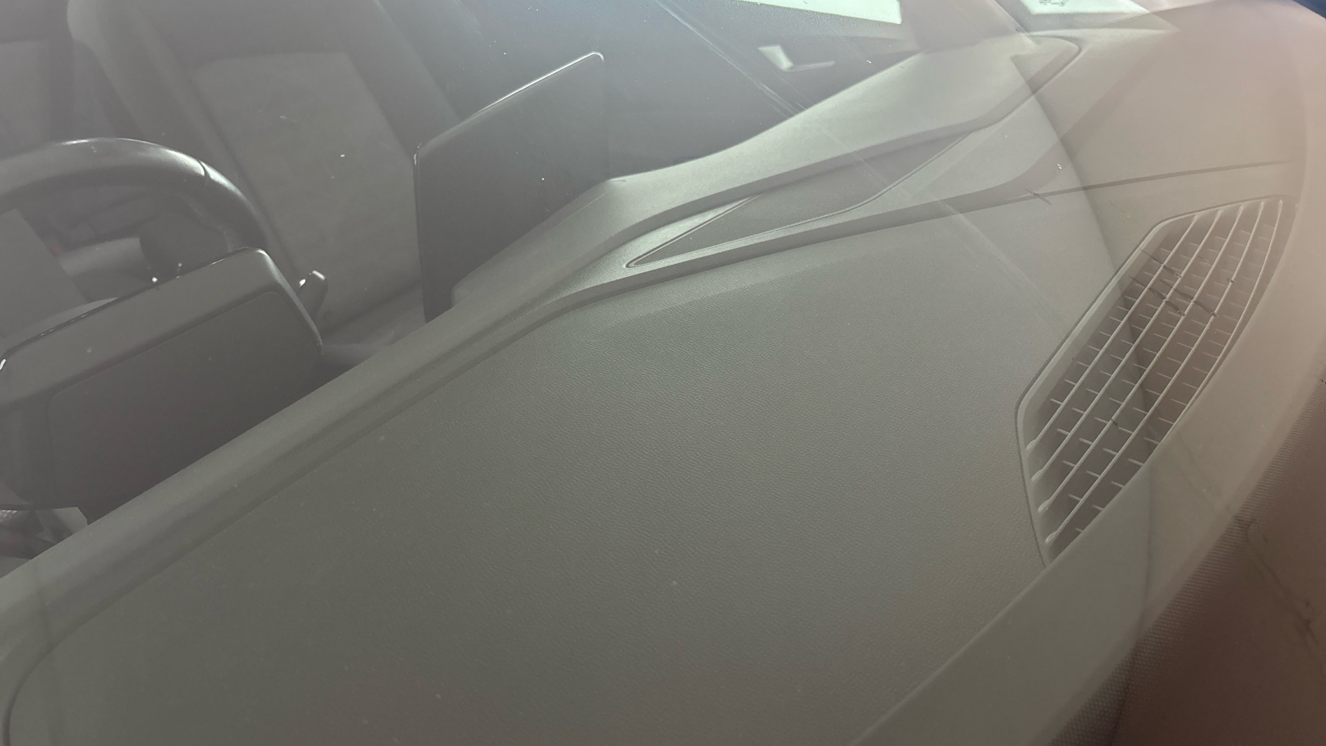 4049546 150kW Life Pro Performance 58kWh 5dr Auto