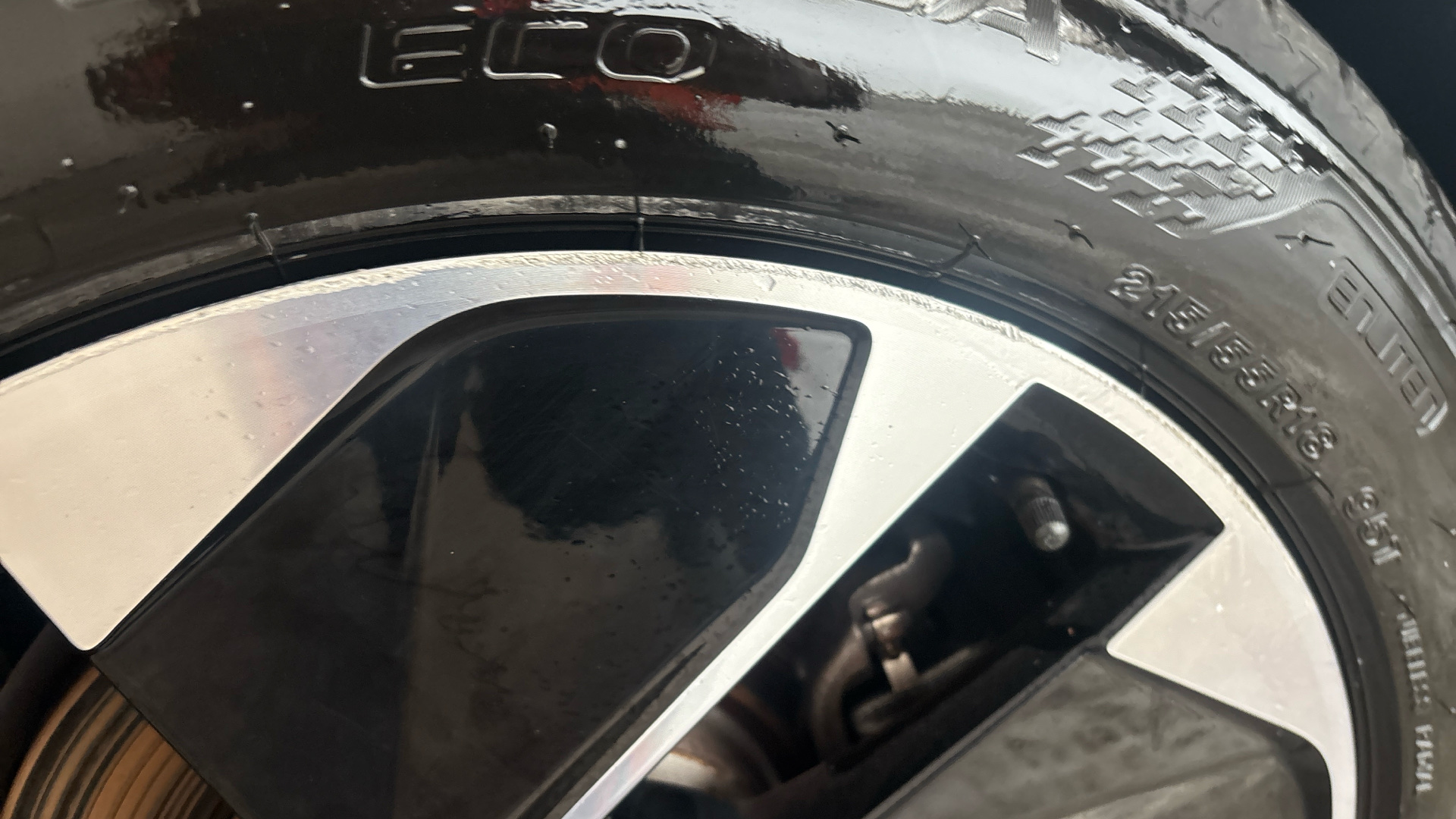 4049546 150kW Life Pro Performance 58kWh 5dr Auto