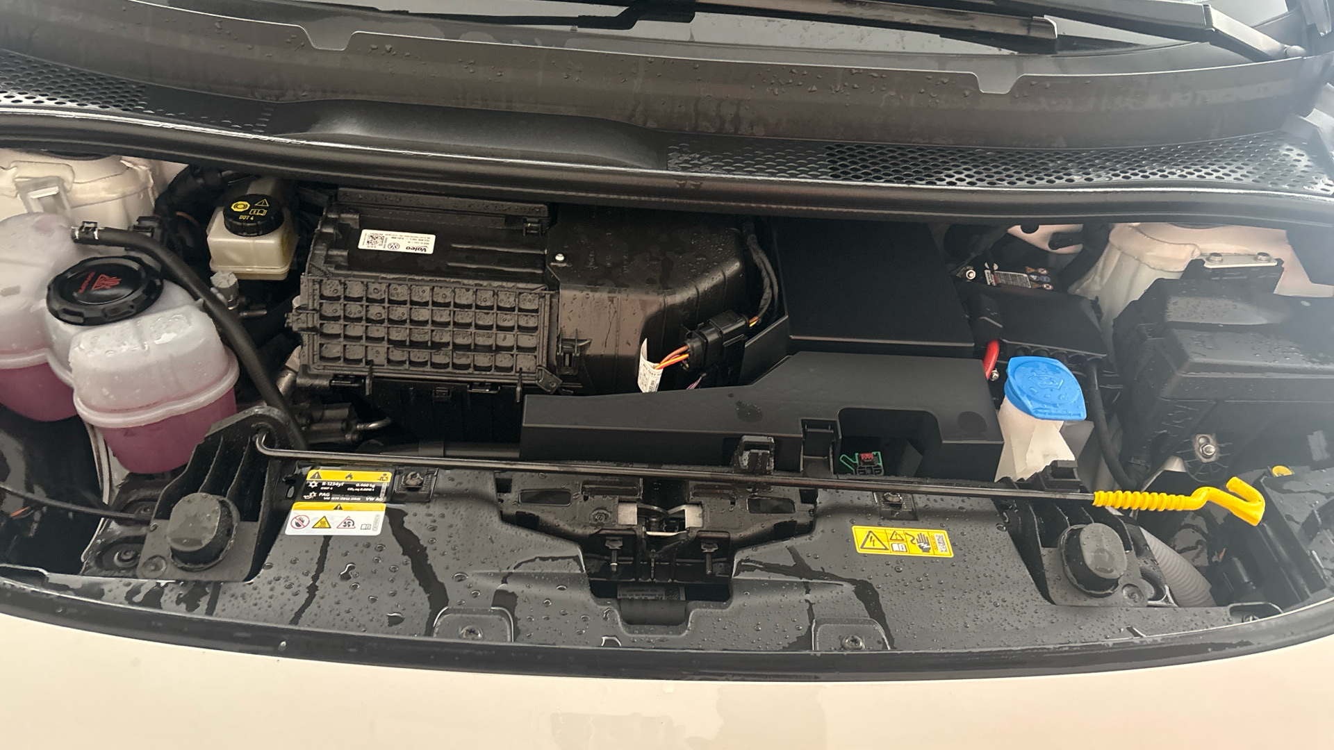 4049546 150kW Life Pro Performance 58kWh 5dr Auto