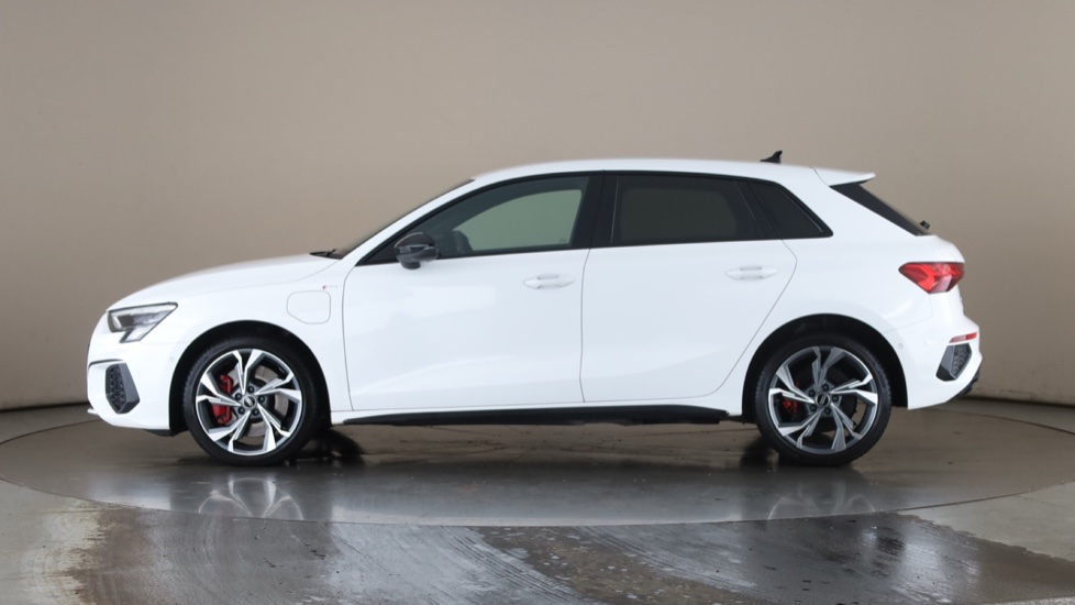 AUDI A3 Image 2