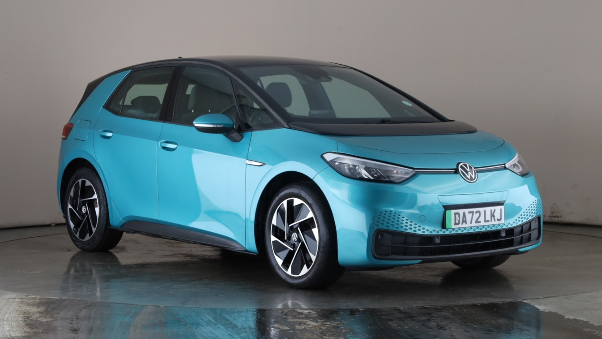 4020844 150kW Life Pro Performance 58kWh 5dr Auto