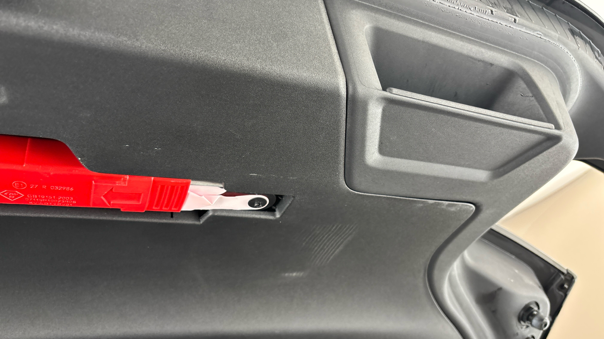 4020844 150kW Life Pro Performance 58kWh 5dr Auto