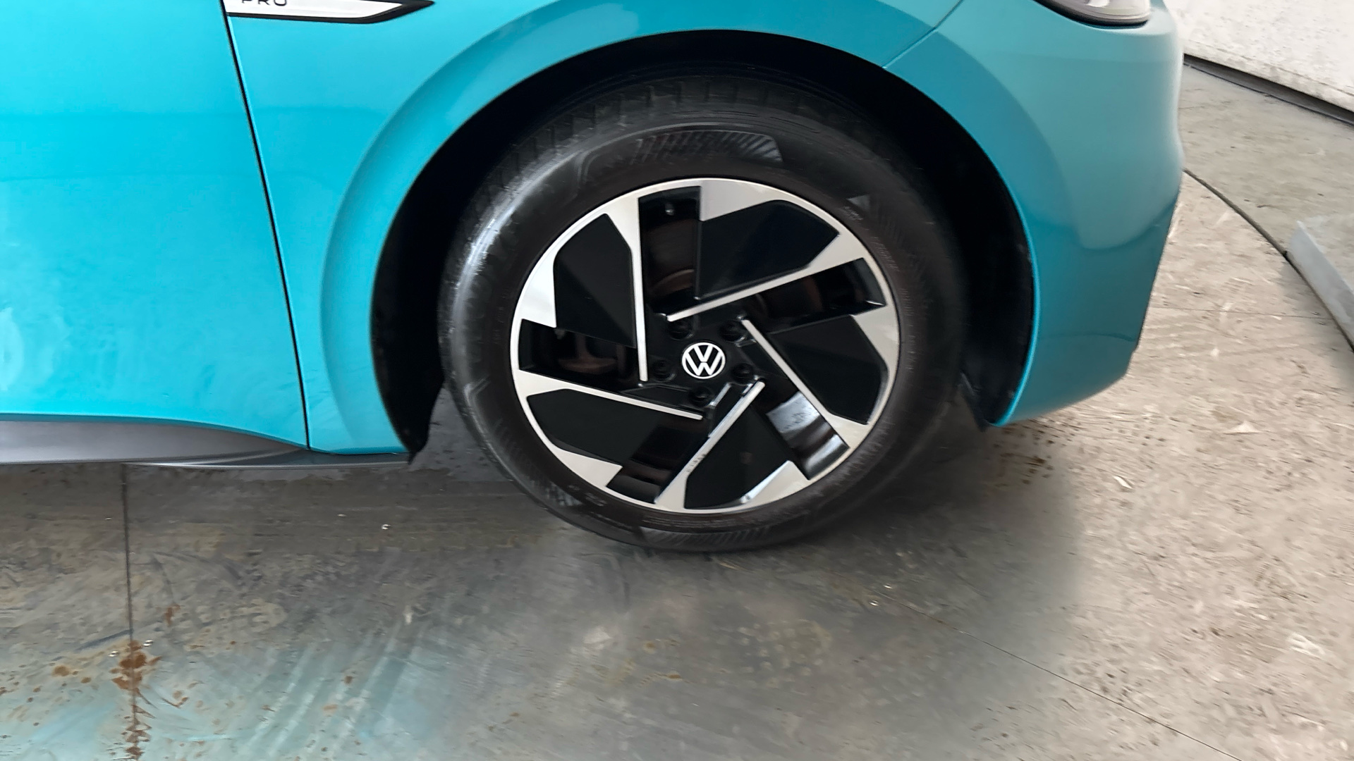 4020844 150kW Life Pro Performance 58kWh 5dr Auto