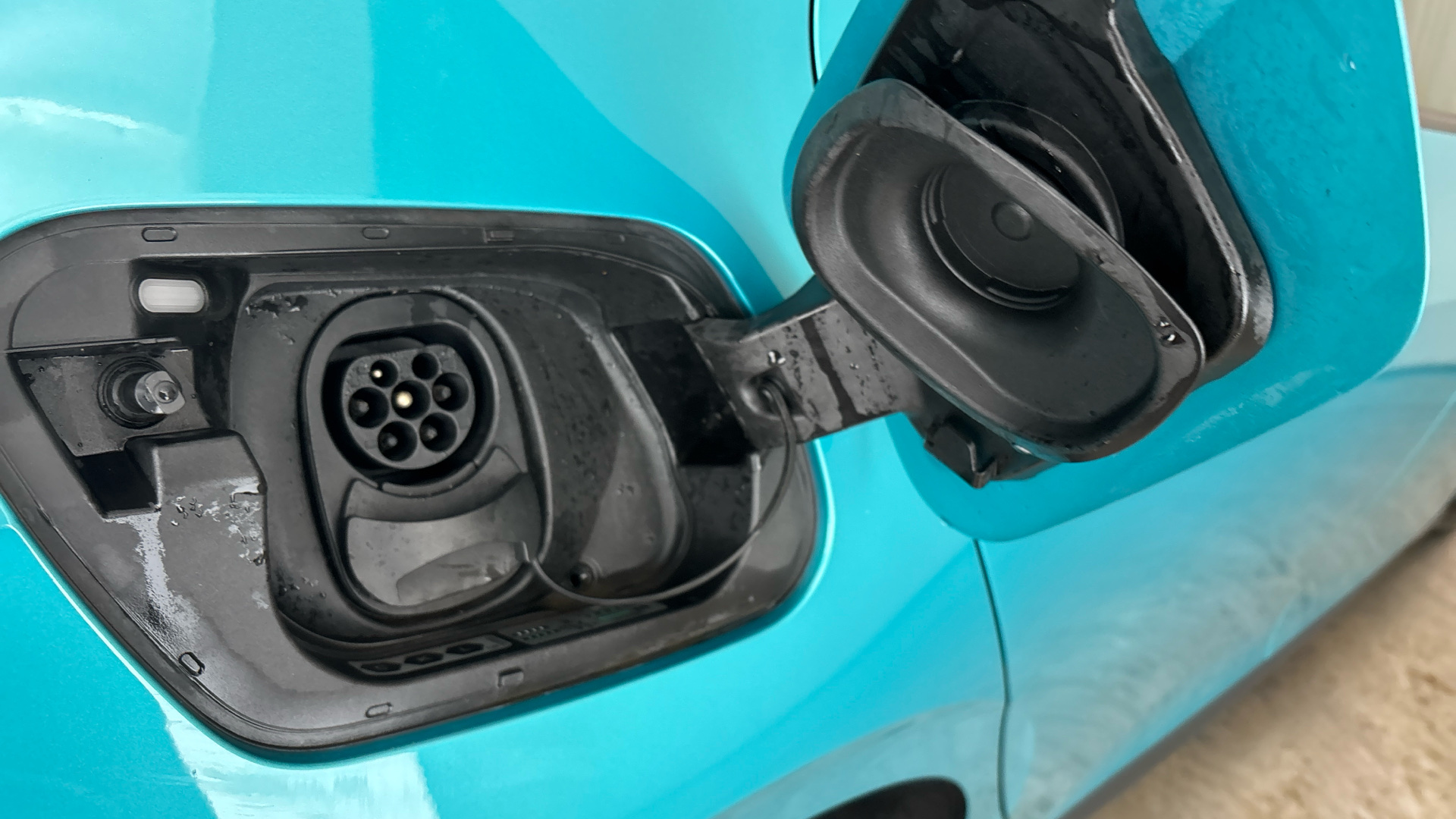 4020844 150kW Life Pro Performance 58kWh 5dr Auto