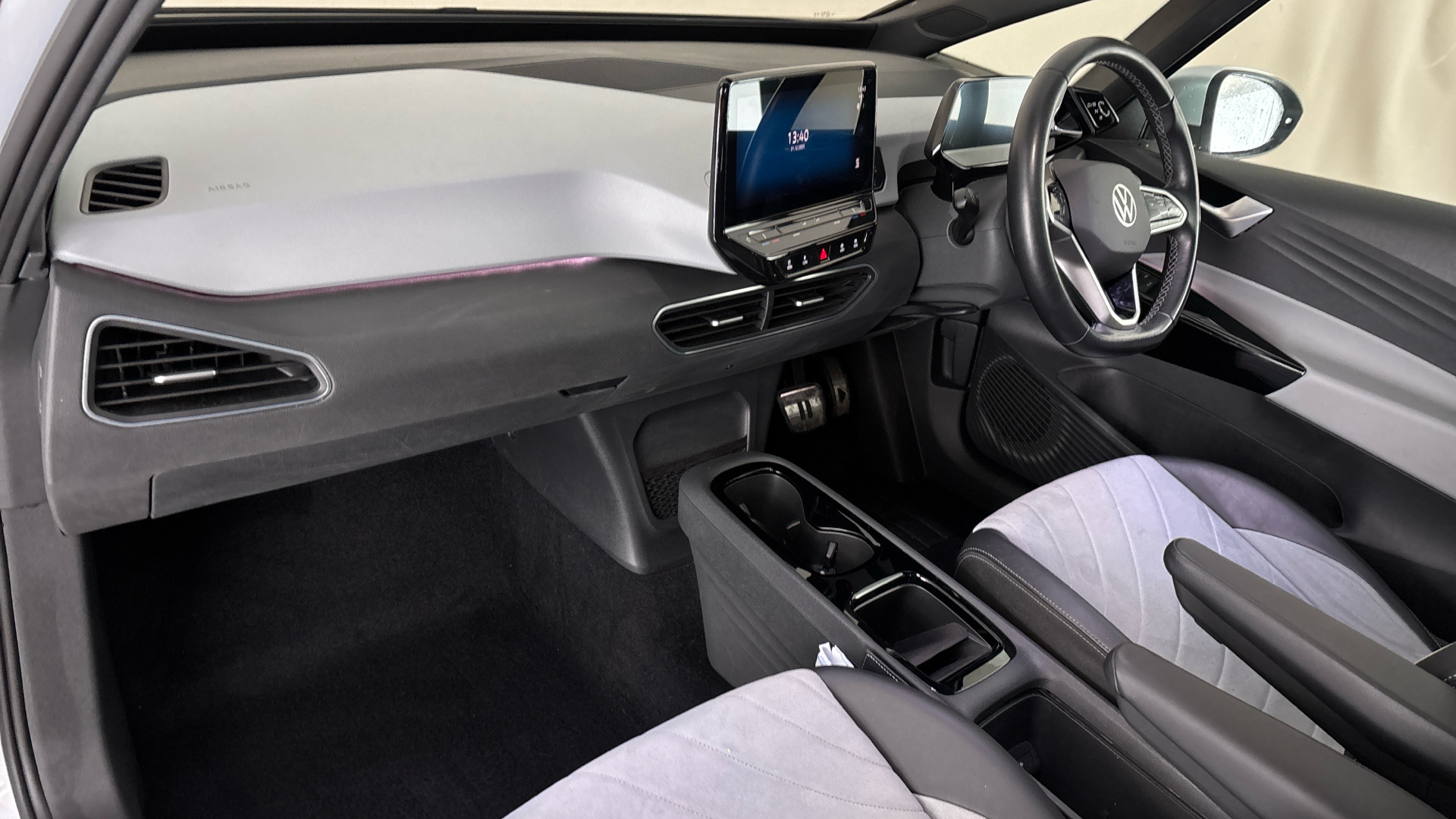 4047607 107KW Family Pro 58kWh 5dr Auto