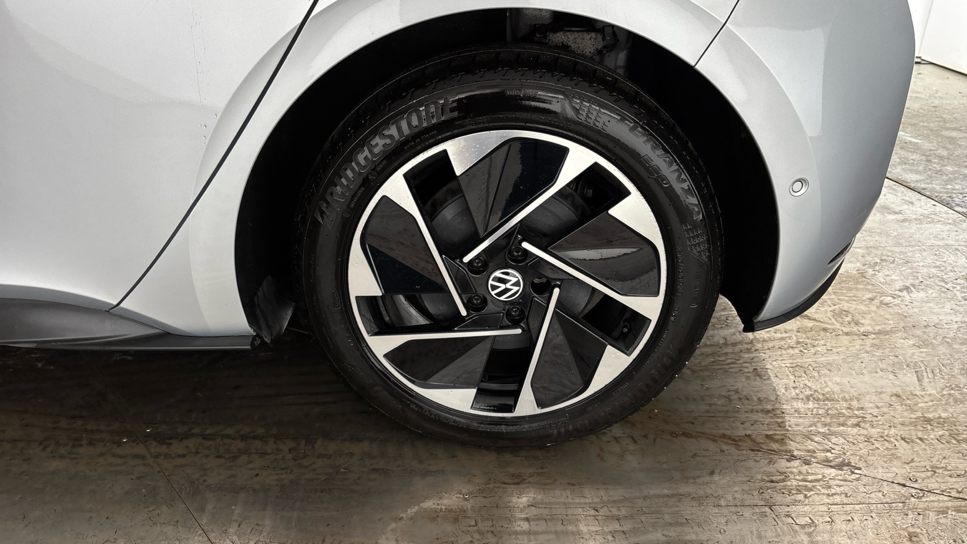 4047607 107KW Family Pro 58kWh 5dr Auto