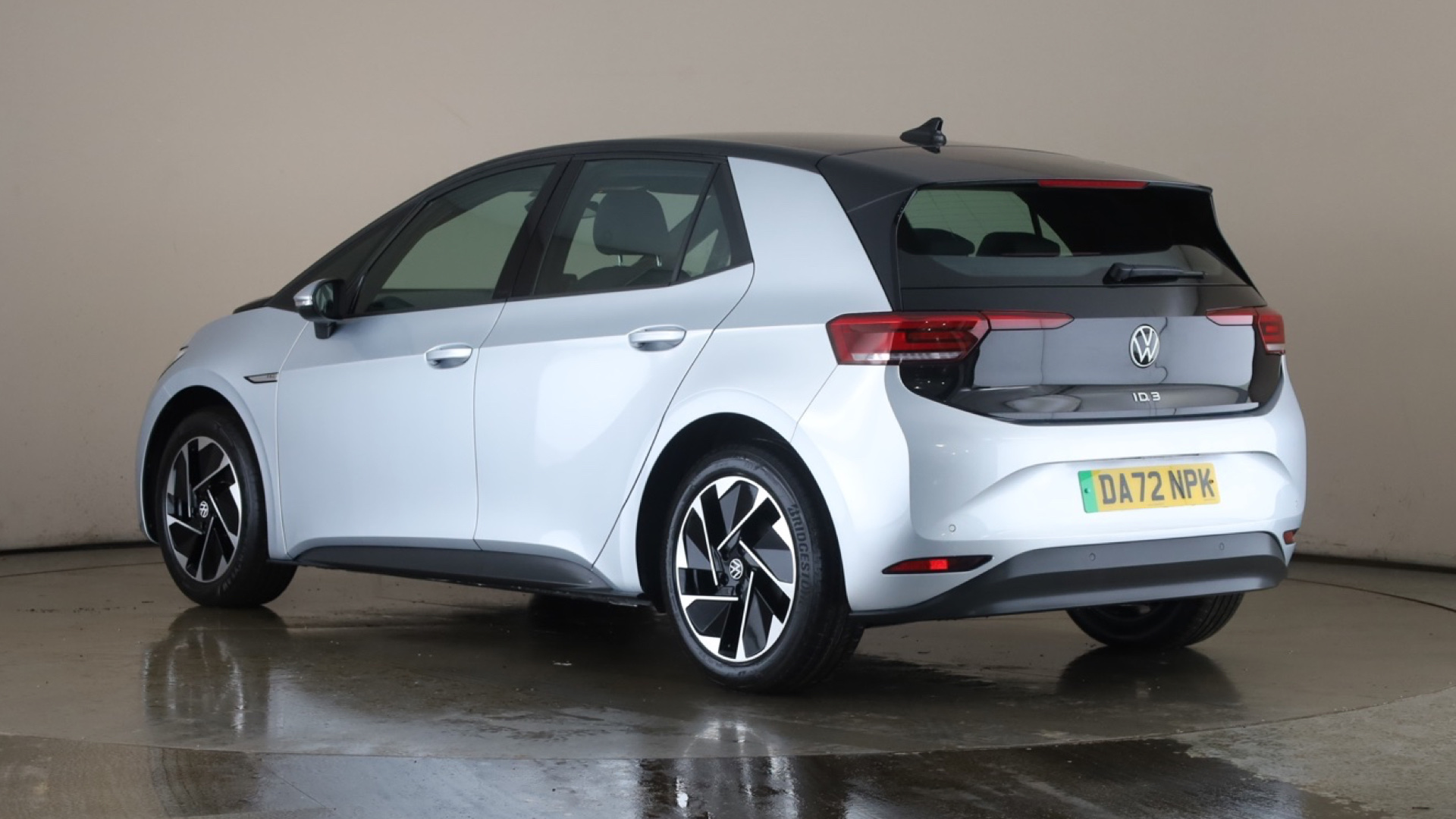 4070739 150kW Life Pro Performance 58kWh 5dr Auto