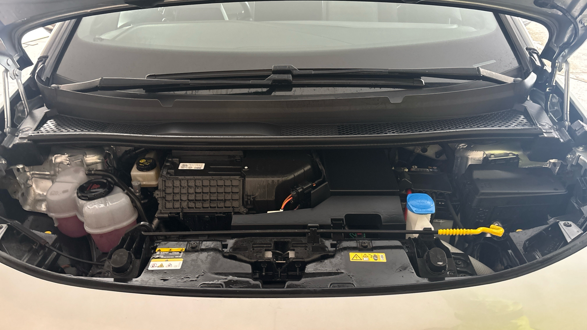 4070739 150kW Life Pro Performance 58kWh 5dr Auto