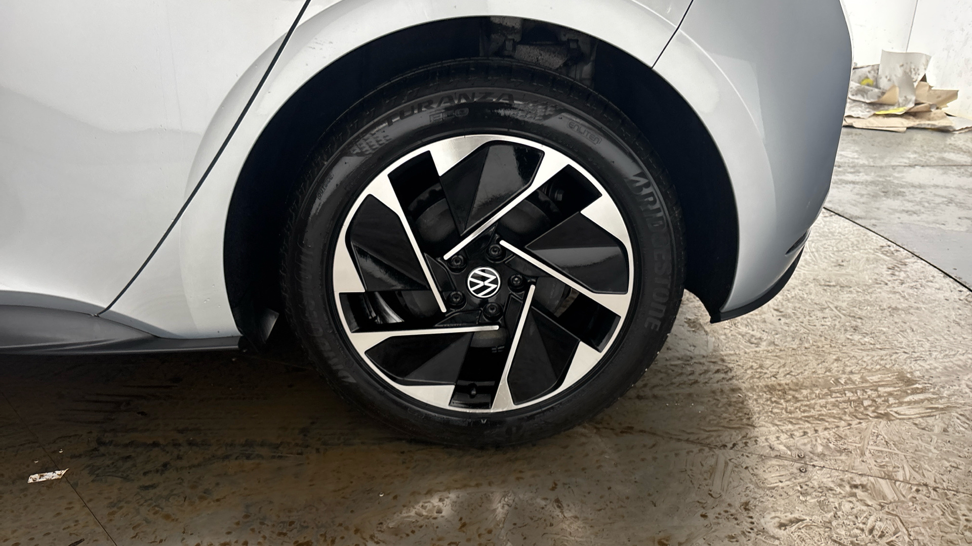 4070739 150kW Life Pro Performance 58kWh 5dr Auto