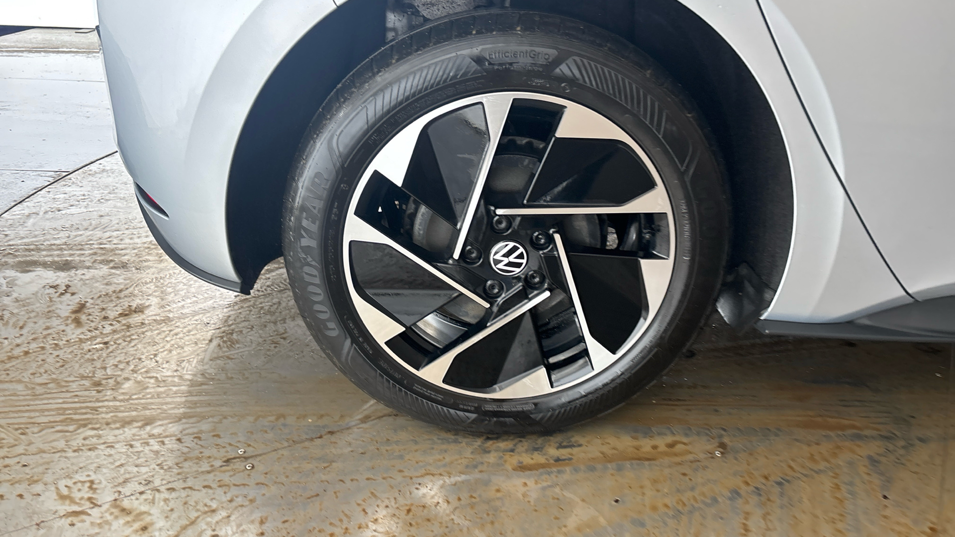 4070739 150kW Life Pro Performance 58kWh 5dr Auto