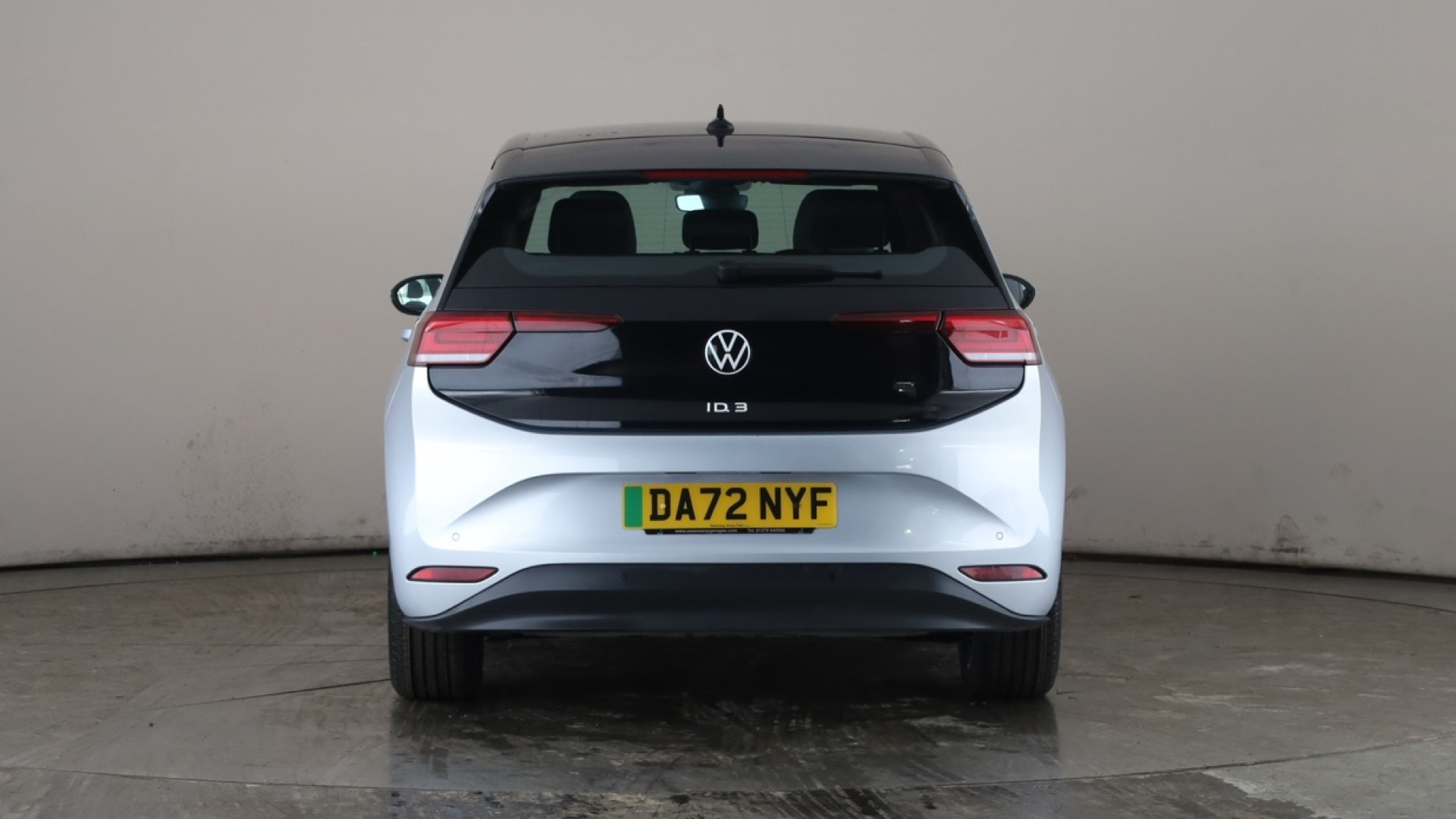 4020842 150kW Life Pro Performance 58kWh 5dr Auto