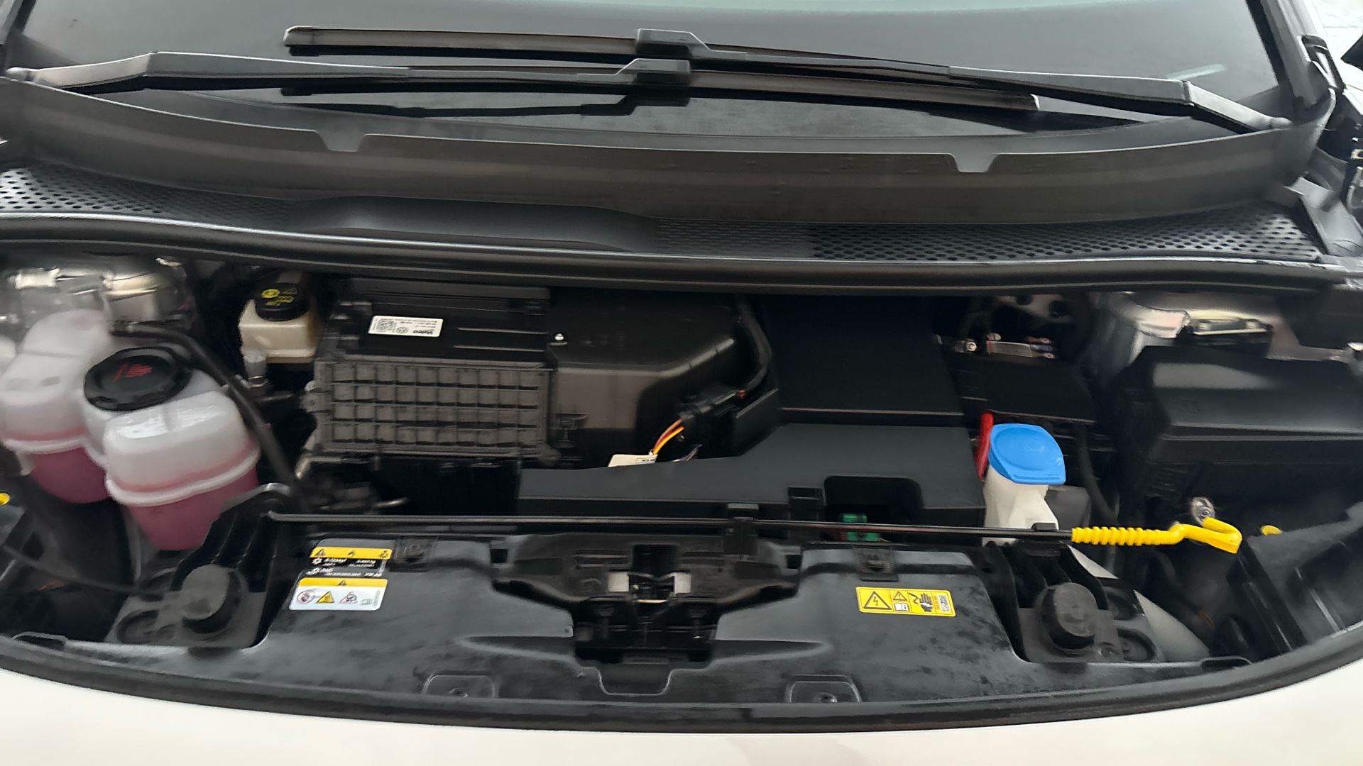 4020842 150kW Life Pro Performance 58kWh 5dr Auto