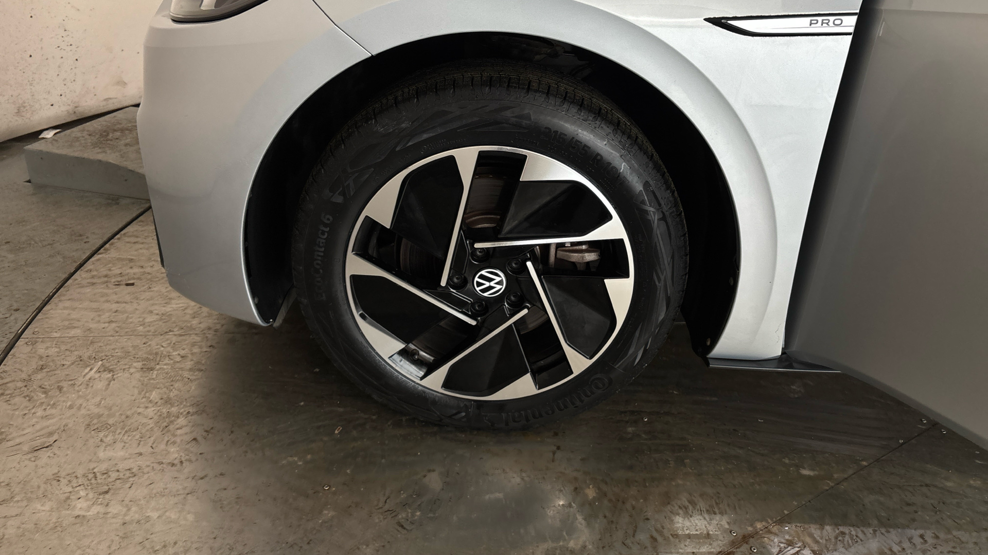 4020842 150kW Life Pro Performance 58kWh 5dr Auto