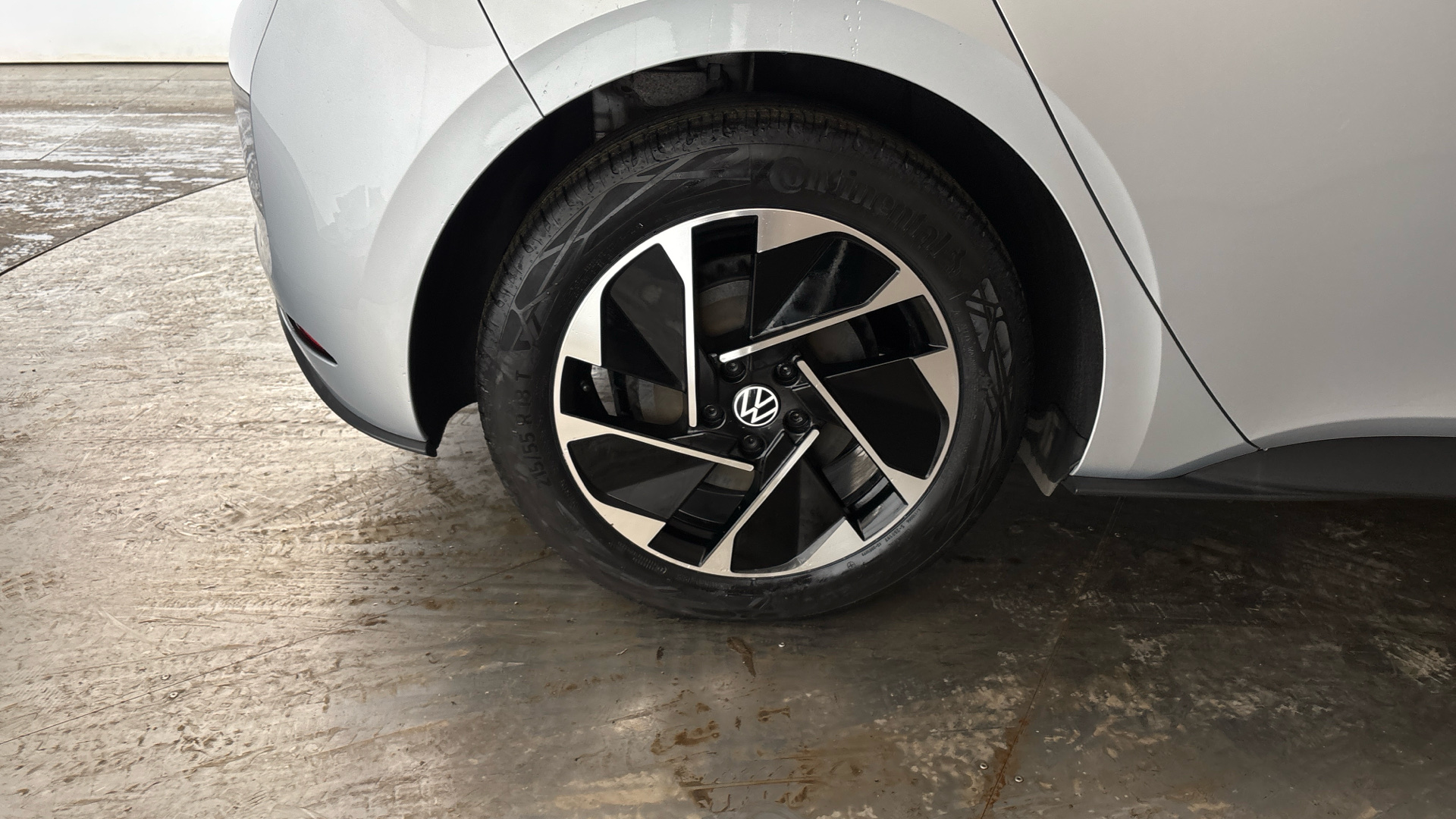 4020842 150kW Life Pro Performance 58kWh 5dr Auto