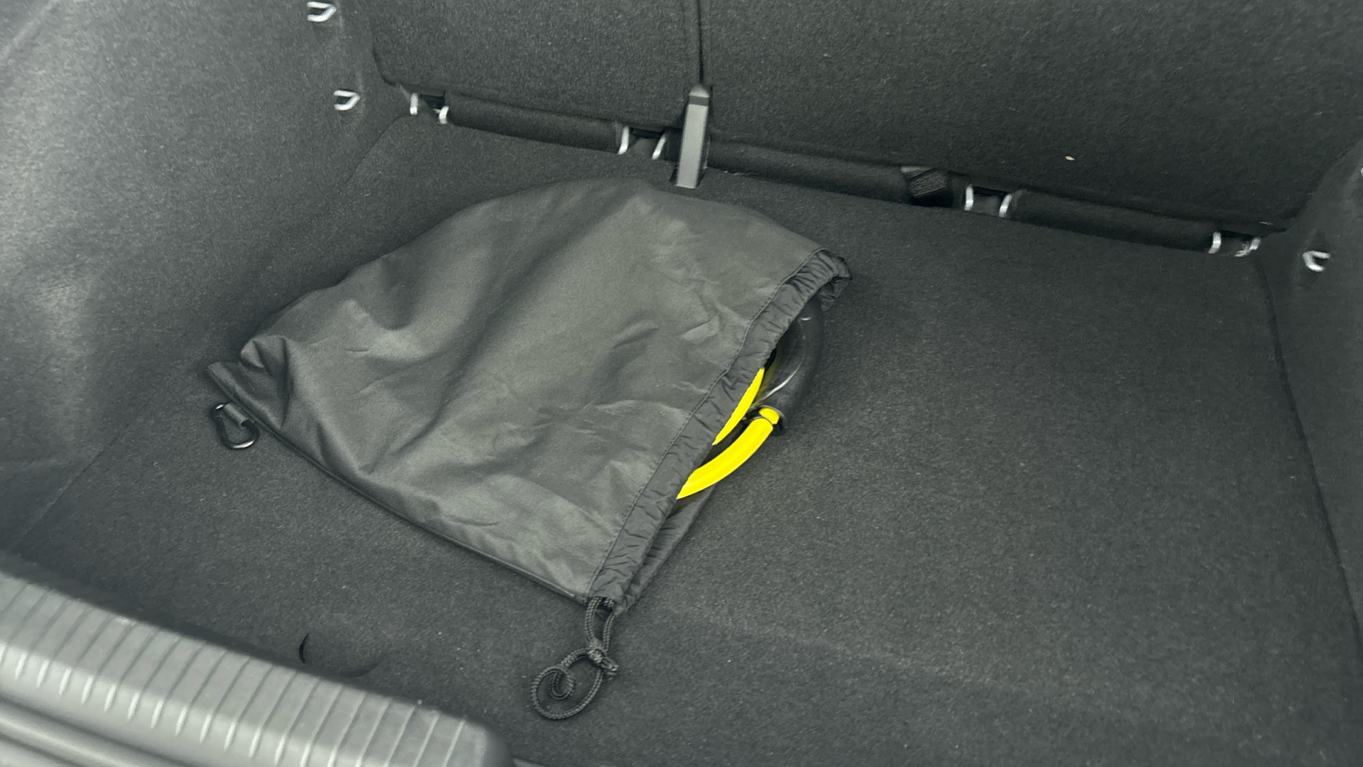 4020842 150kW Life Pro Performance 58kWh 5dr Auto