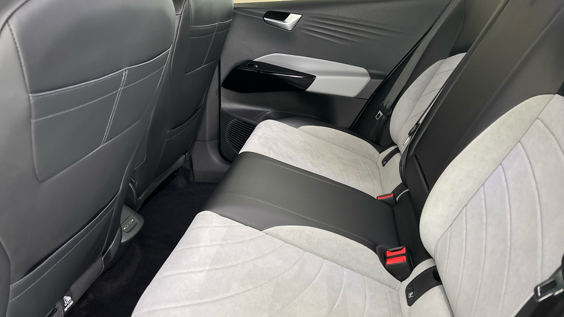 4060453 150kW Family Pro Performance 58kWh 5dr Auto