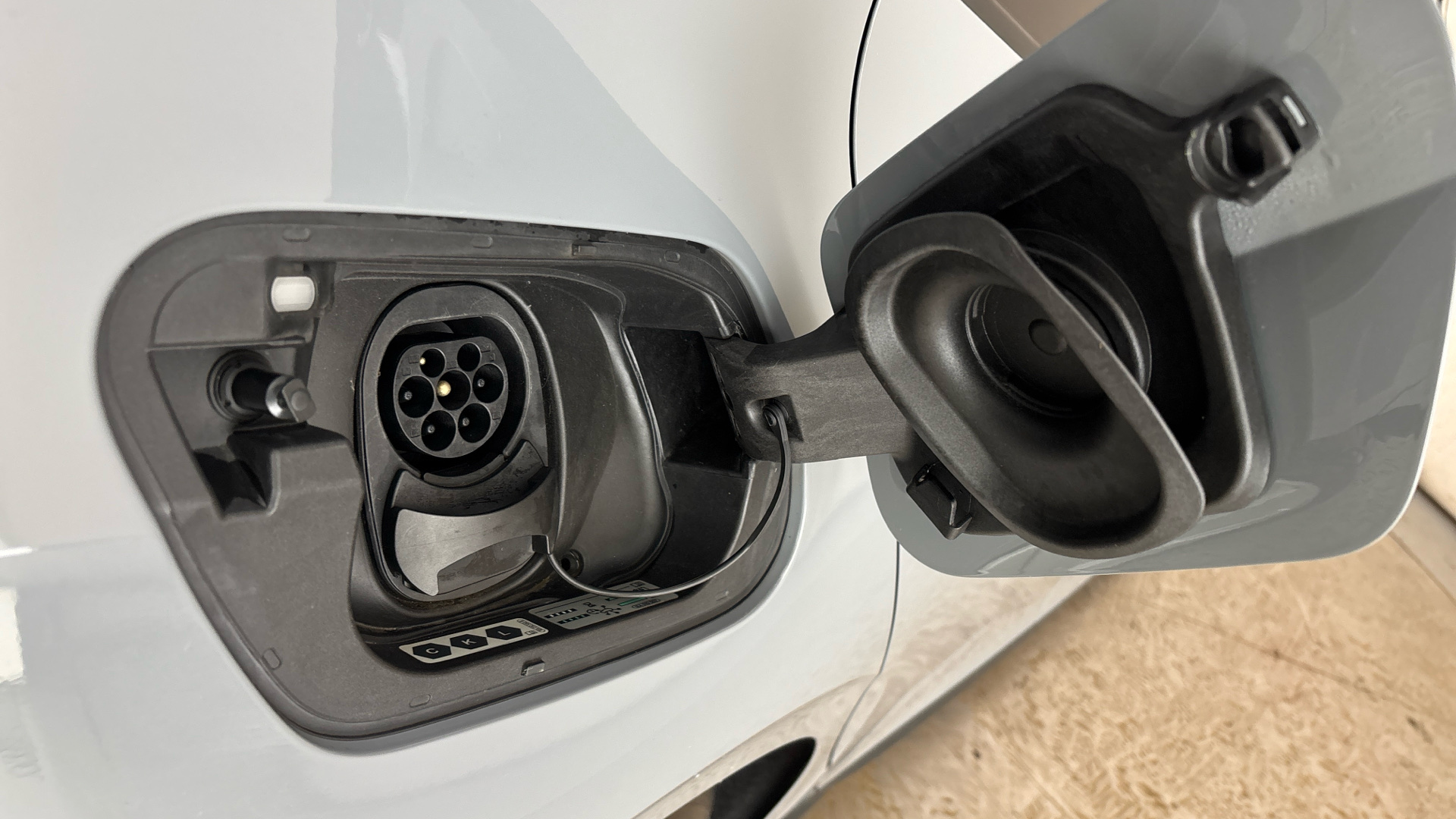 4060453 150kW Family Pro Performance 58kWh 5dr Auto