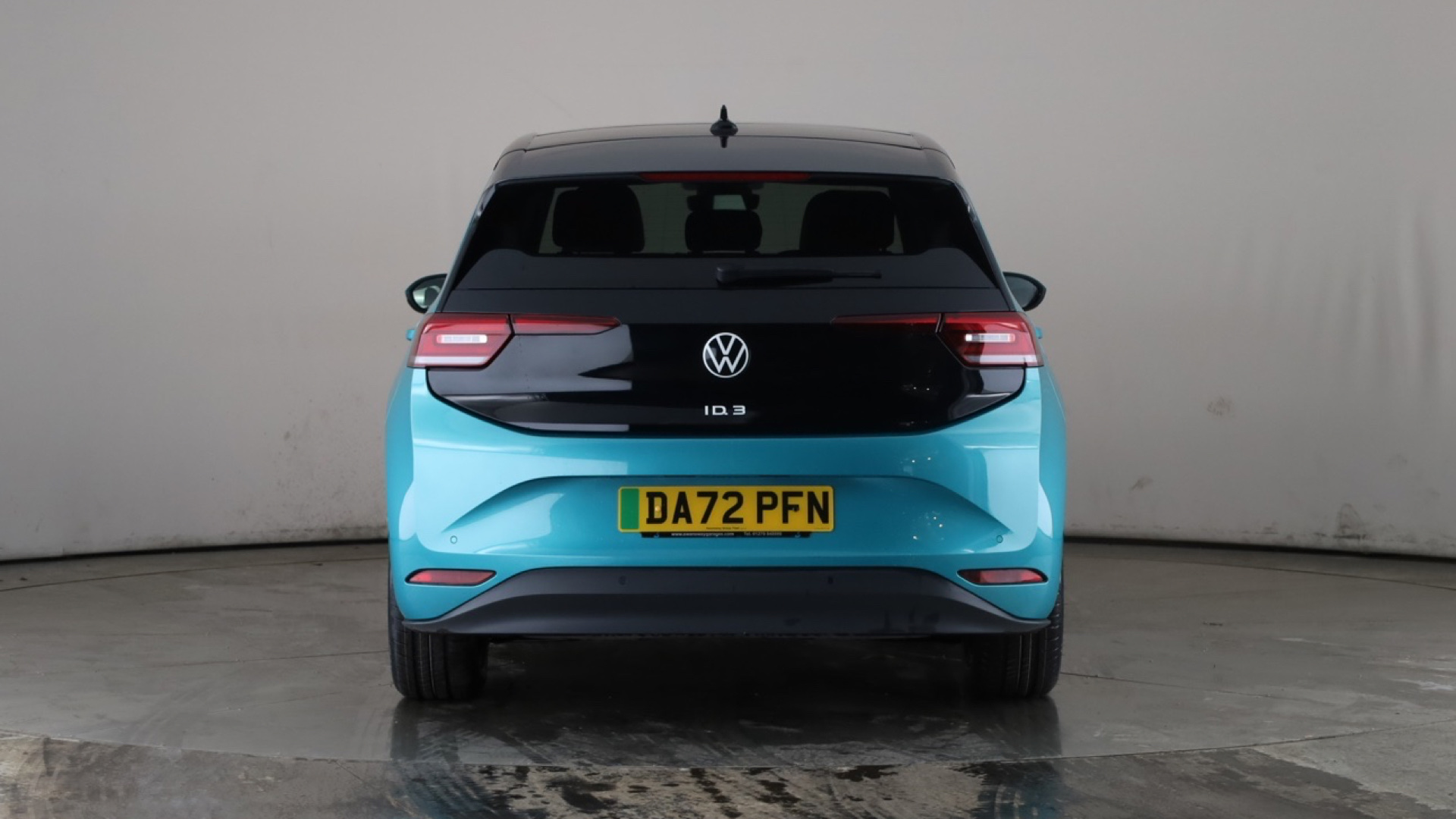 4049551 107KW Family Pro 58kWh 5dr Auto