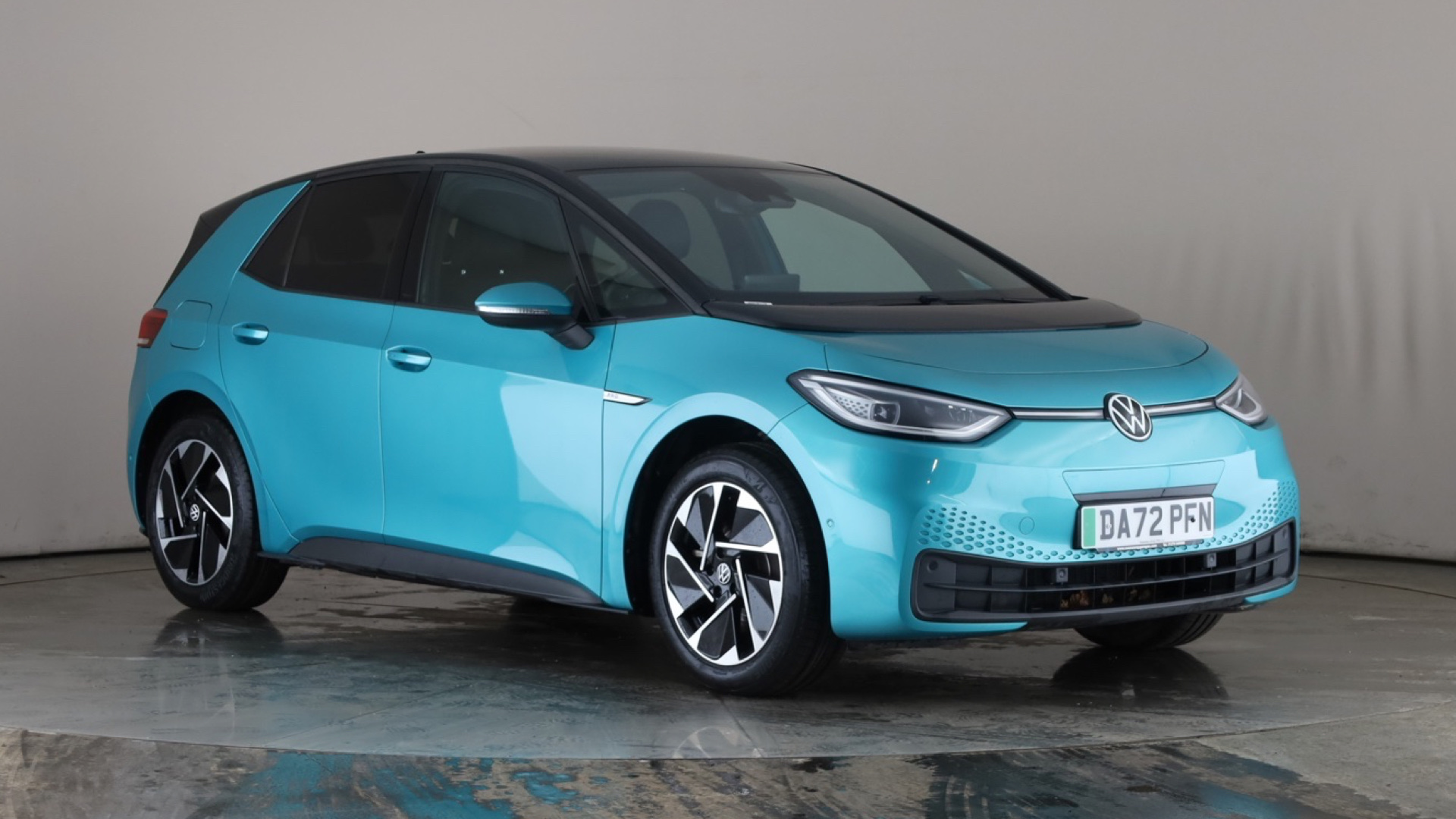 4049551 107KW Family Pro 58kWh 5dr Auto