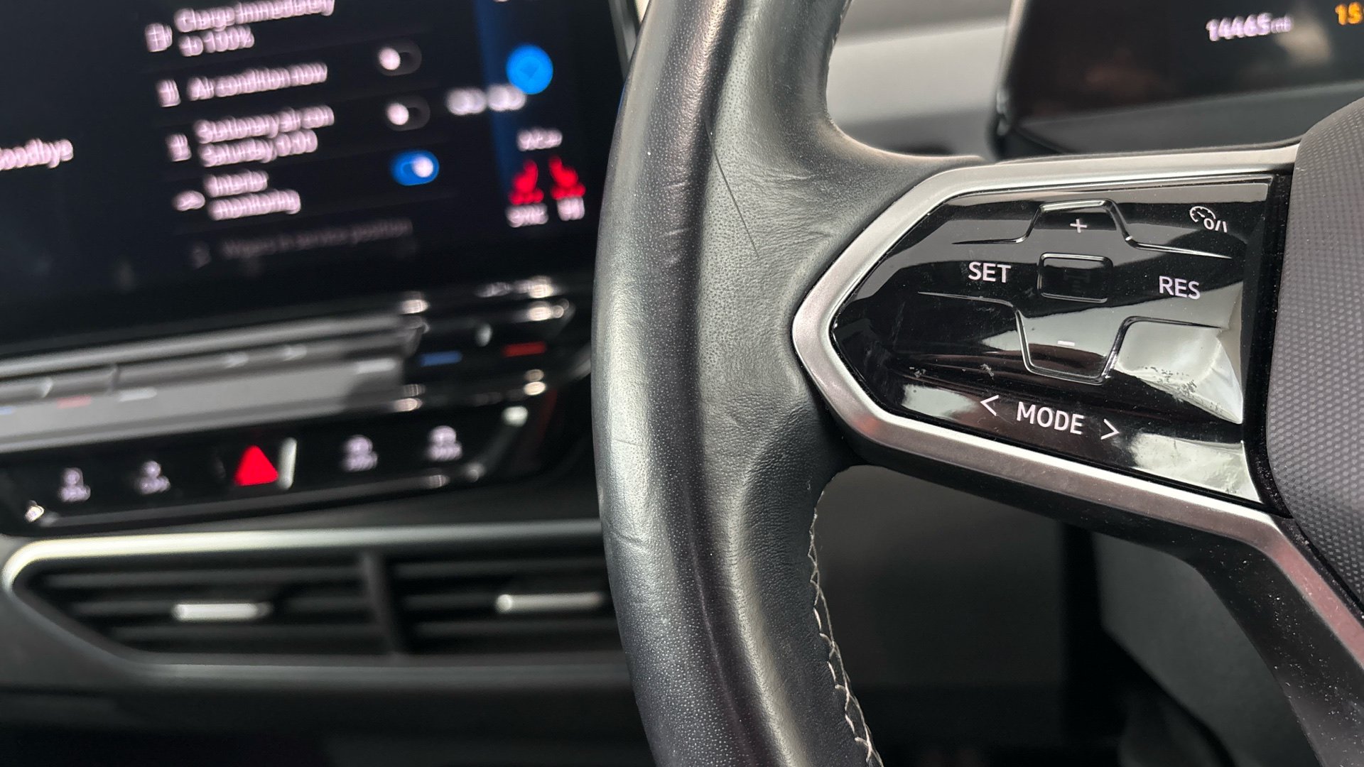 4049551 107KW Family Pro 58kWh 5dr Auto