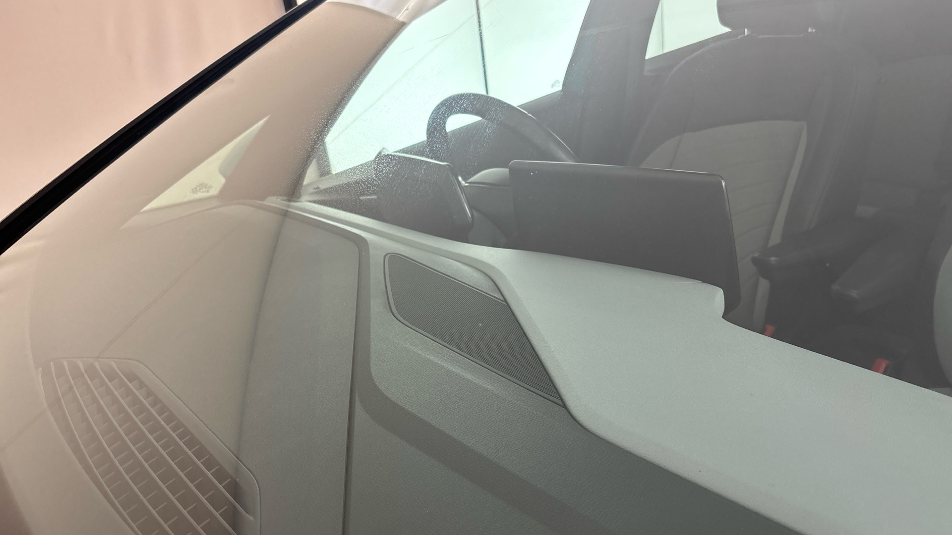 4049551 107KW Family Pro 58kWh 5dr Auto