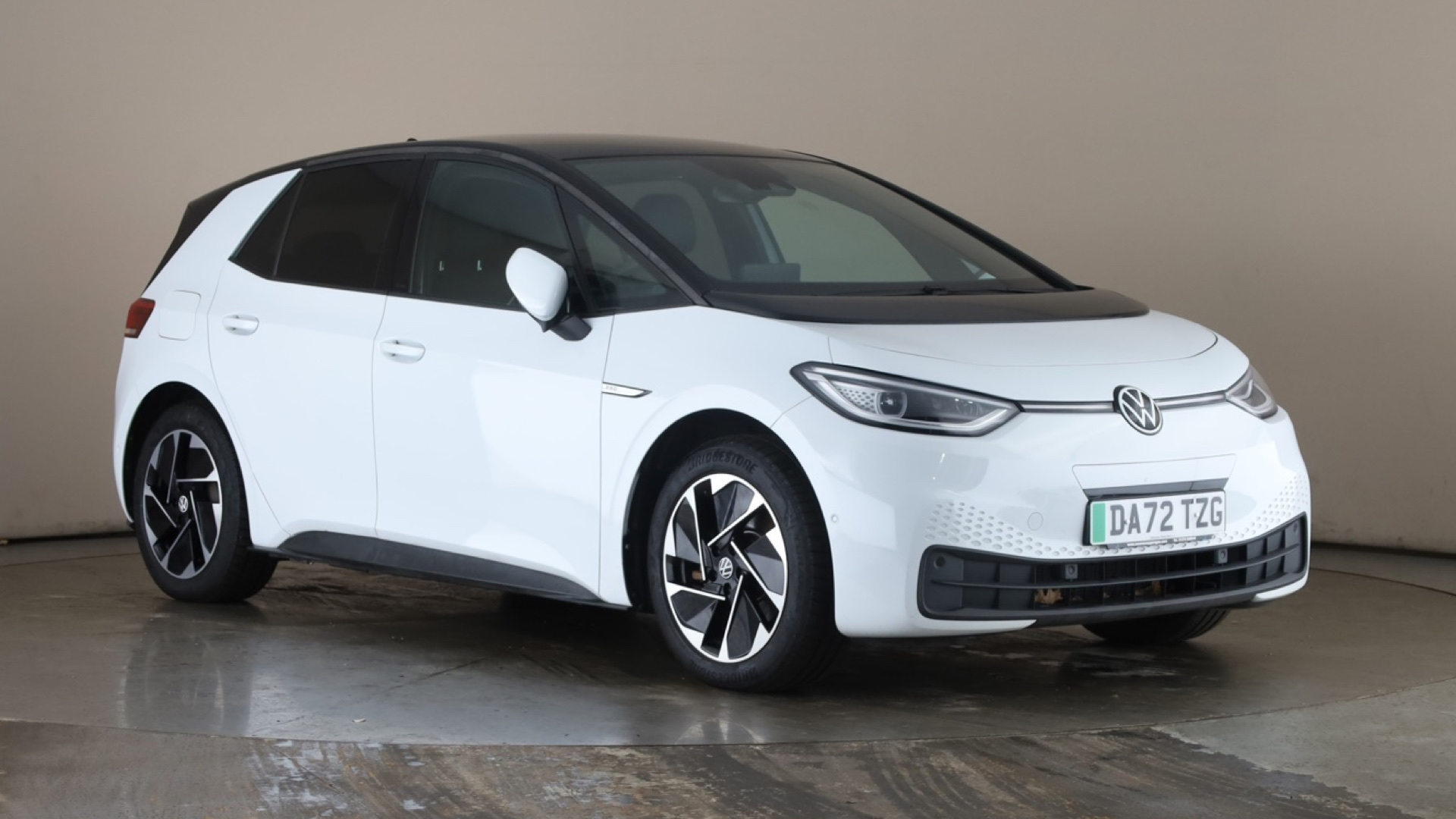 4020863 107KW Family Pro 58kWh 5dr Auto