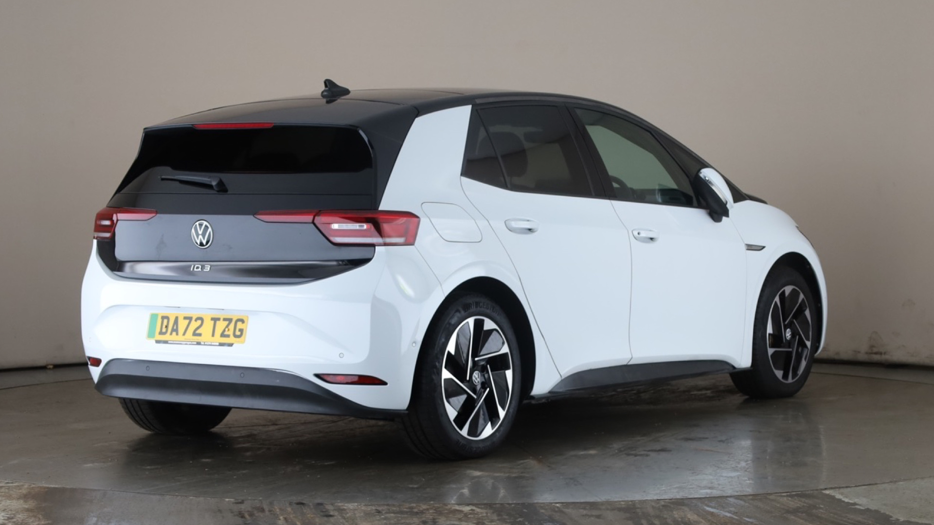 4020863 107KW Family Pro 58kWh 5dr Auto