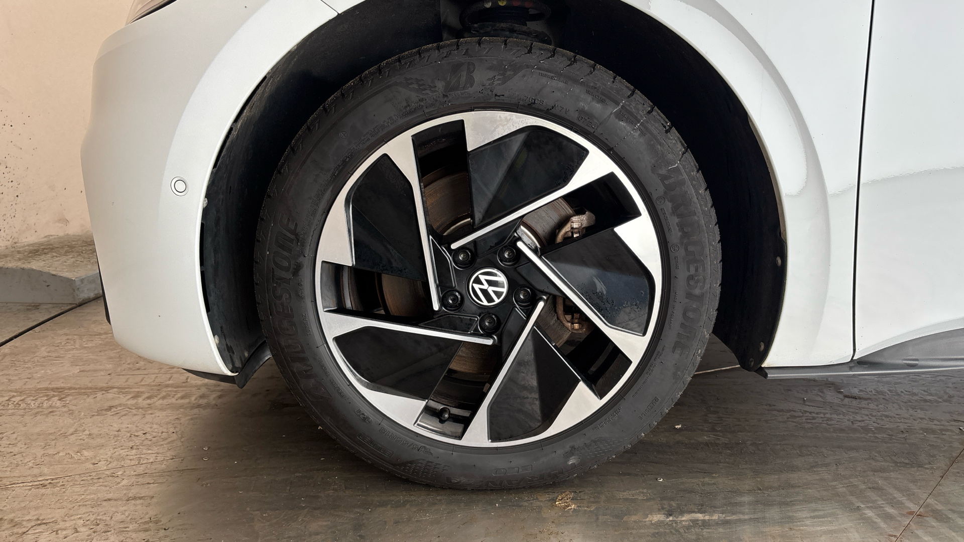 4020863 107KW Family Pro 58kWh 5dr Auto