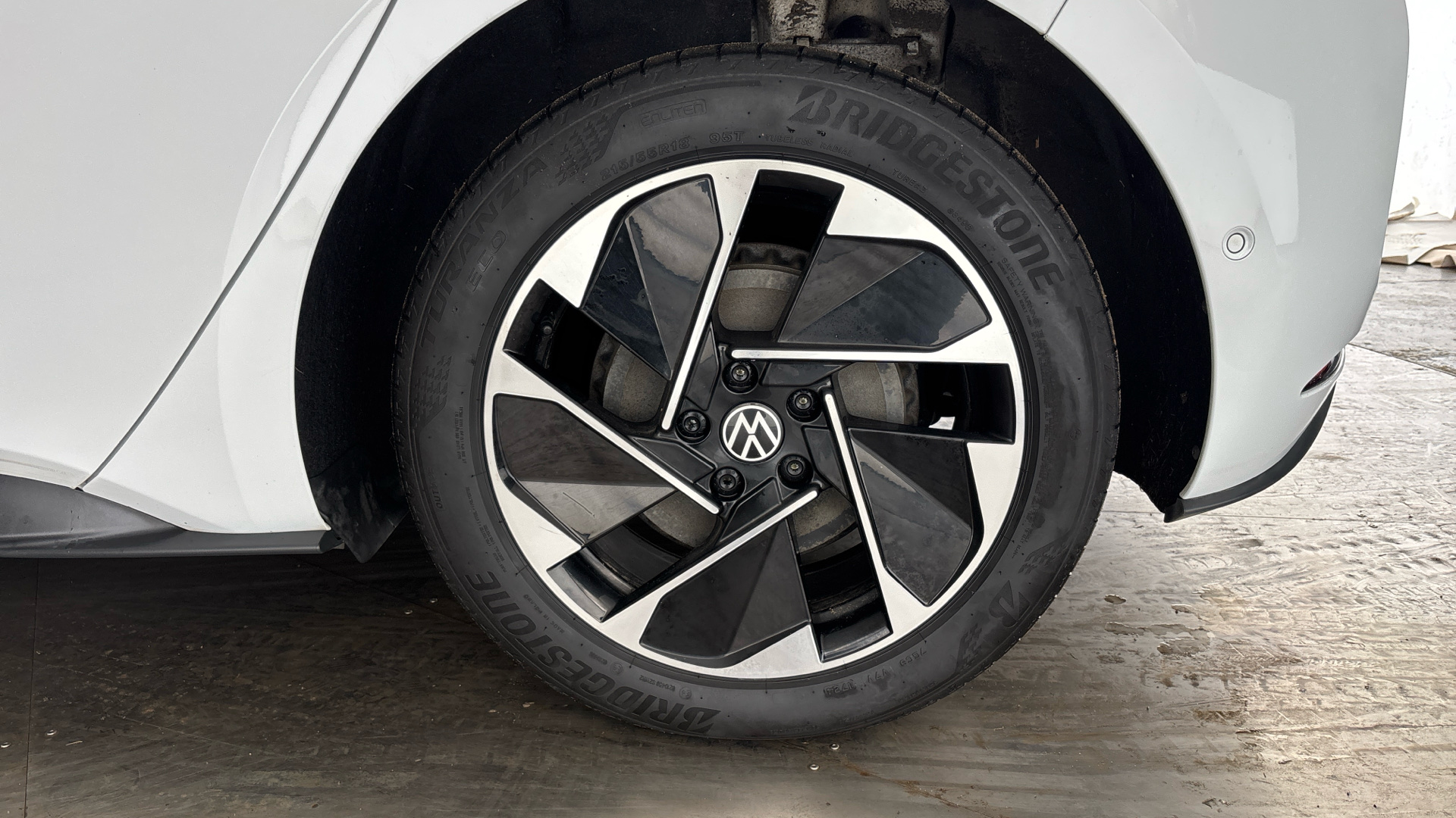 4020863 107KW Family Pro 58kWh 5dr Auto