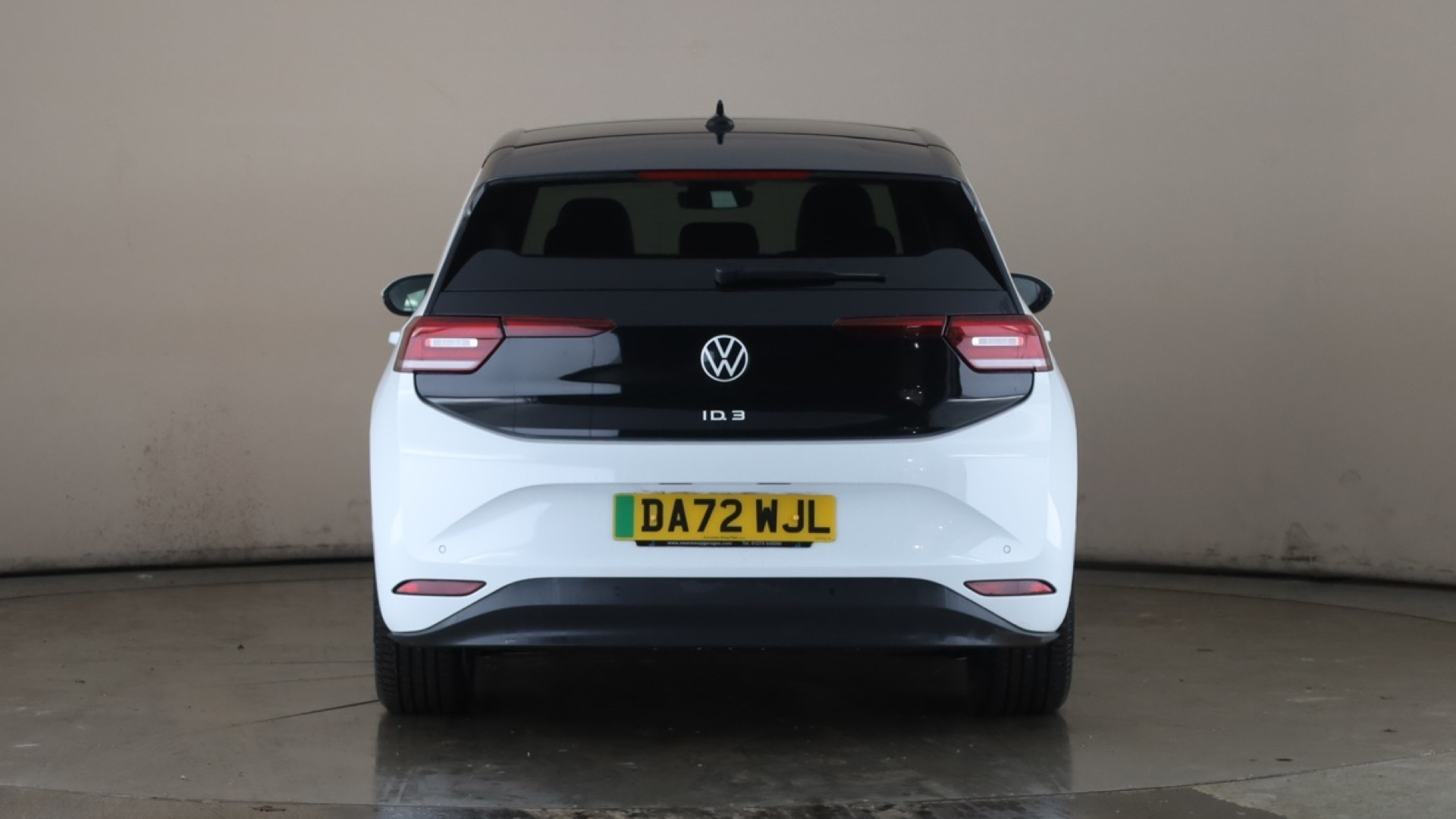 4049535 150kW Family Pro Performance 58kWh 5dr Auto