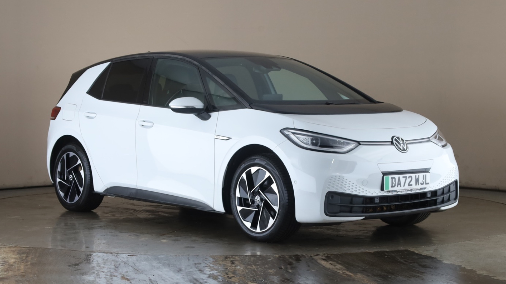 4049535 150kW Family Pro Performance 58kWh 5dr Auto