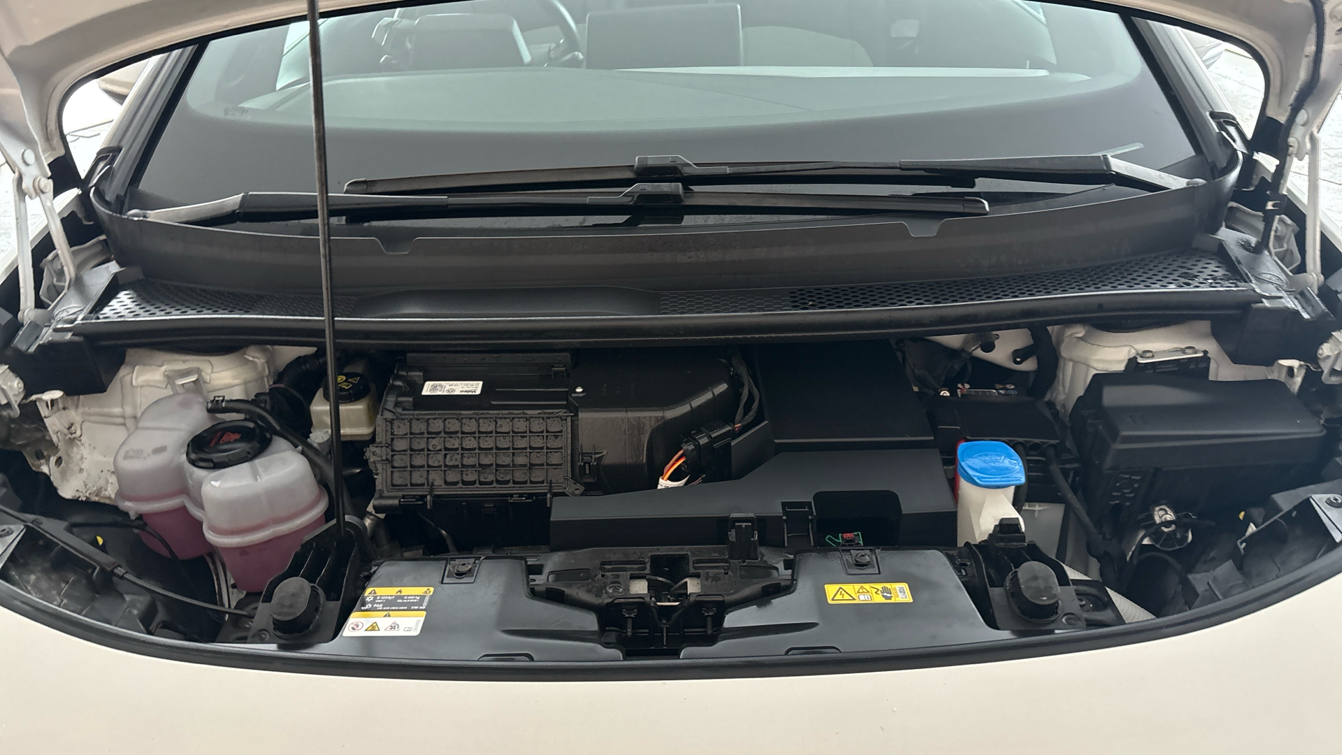 4049535 150kW Family Pro Performance 58kWh 5dr Auto