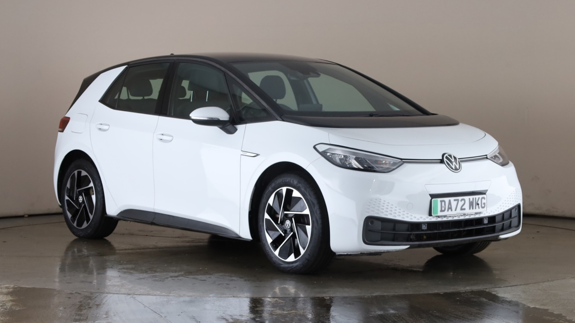 4020864 150kW Life Pro Performance 58kWh 5dr Auto