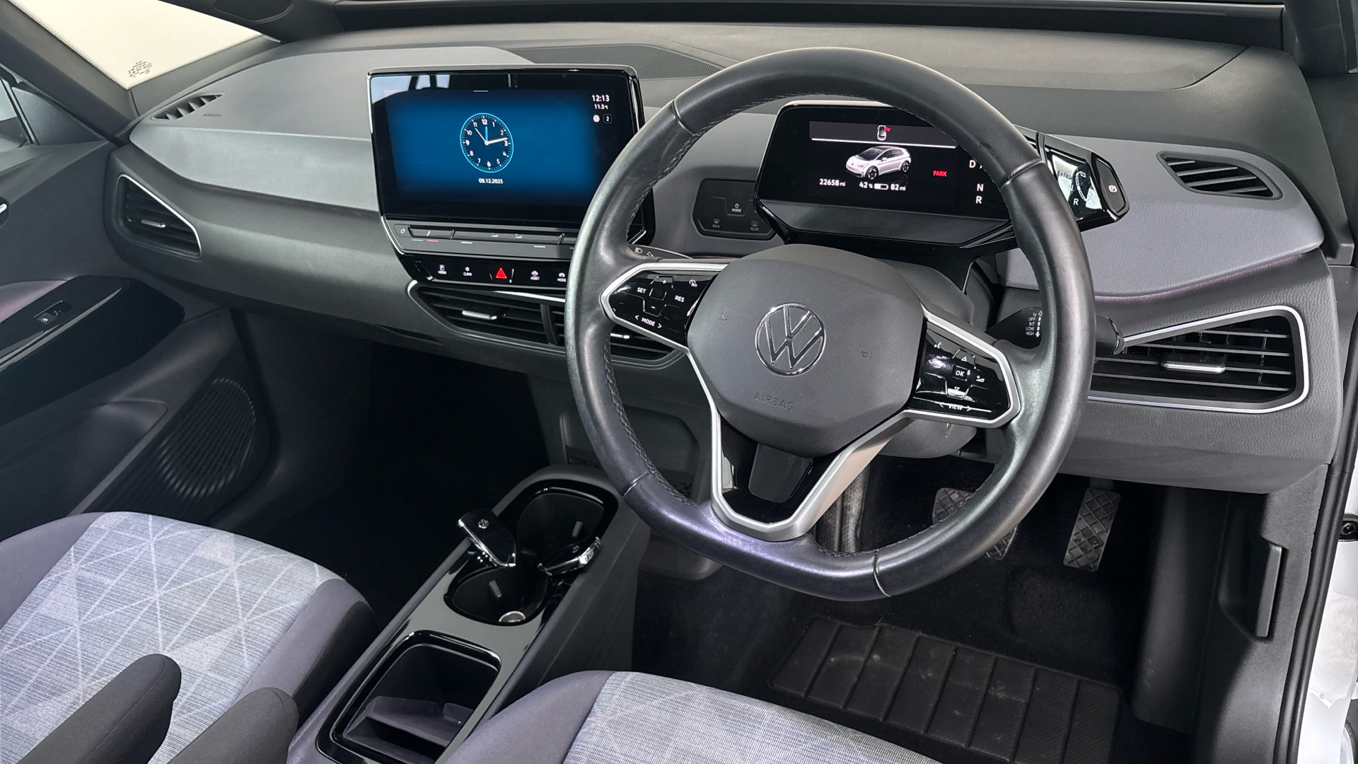 4020864 150kW Life Pro Performance 58kWh 5dr Auto